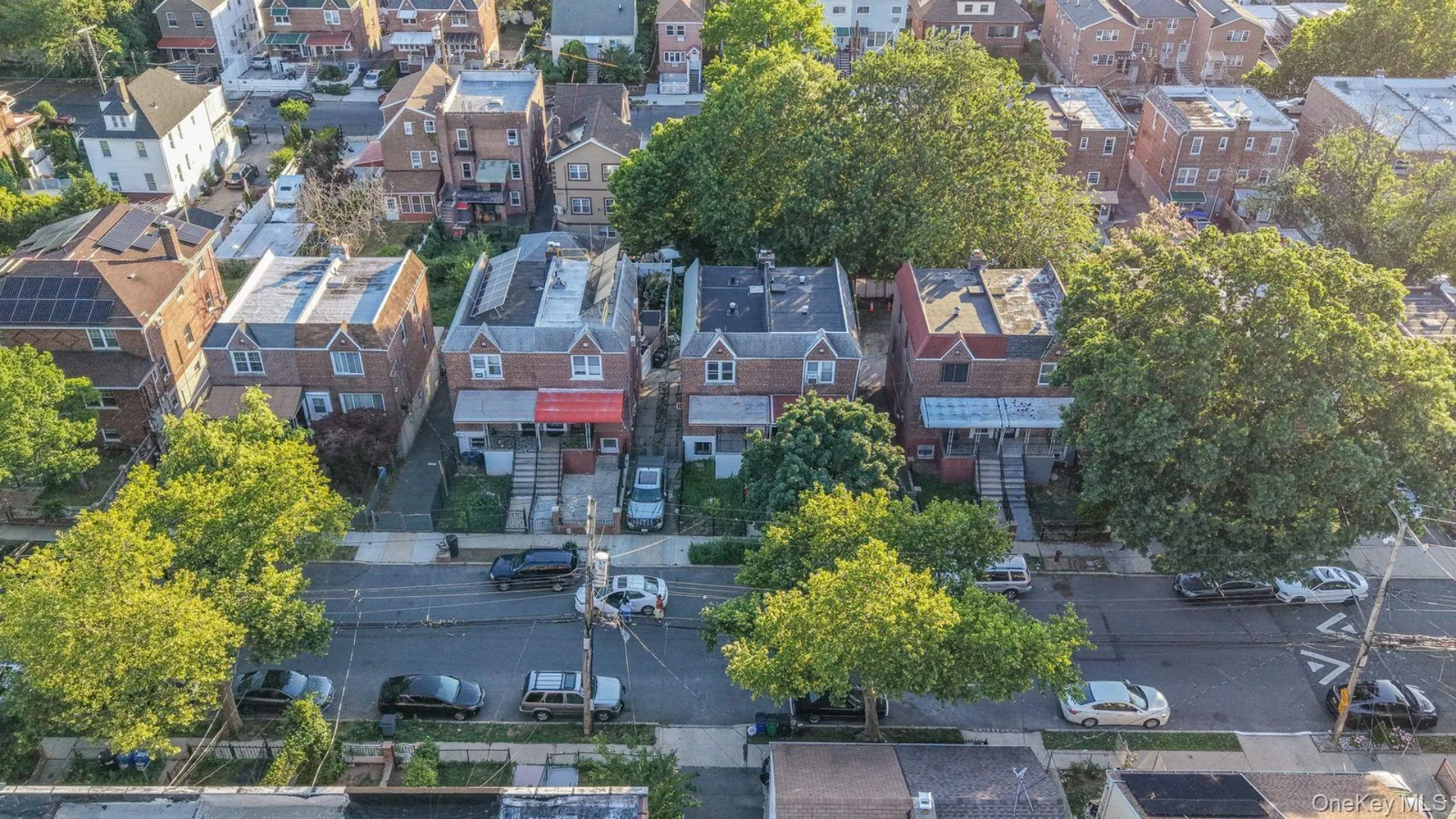 4135 Murdock Avenue, New York, NY, 3 Bedrooms Bedrooms, 6 Rooms Rooms,2 BathroomsBathrooms,Residential,For Rent,Murdock,0,1040745 4135 Murdock Avenue, New York, NY, 3 Bedrooms Bedrooms, 6 Rooms Rooms,2 BathroomsBathrooms,Residential,For Rent,Murdock,0,1040745