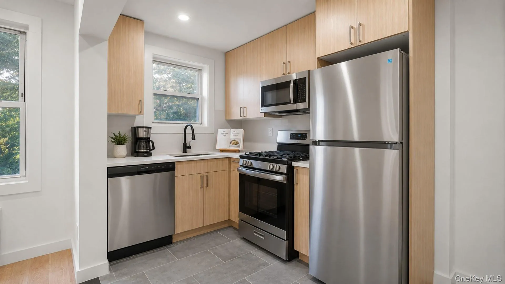 4135 Murdock Avenue, New York, NY, 3 Bedrooms Bedrooms, 6 Rooms Rooms,2 BathroomsBathrooms,Residential,For Rent,Murdock,0,1040745 4135 Murdock Avenue, New York, NY, 3 Bedrooms Bedrooms, 6 Rooms Rooms,2 BathroomsBathrooms,Residential,For Rent,Murdock,0,1040745