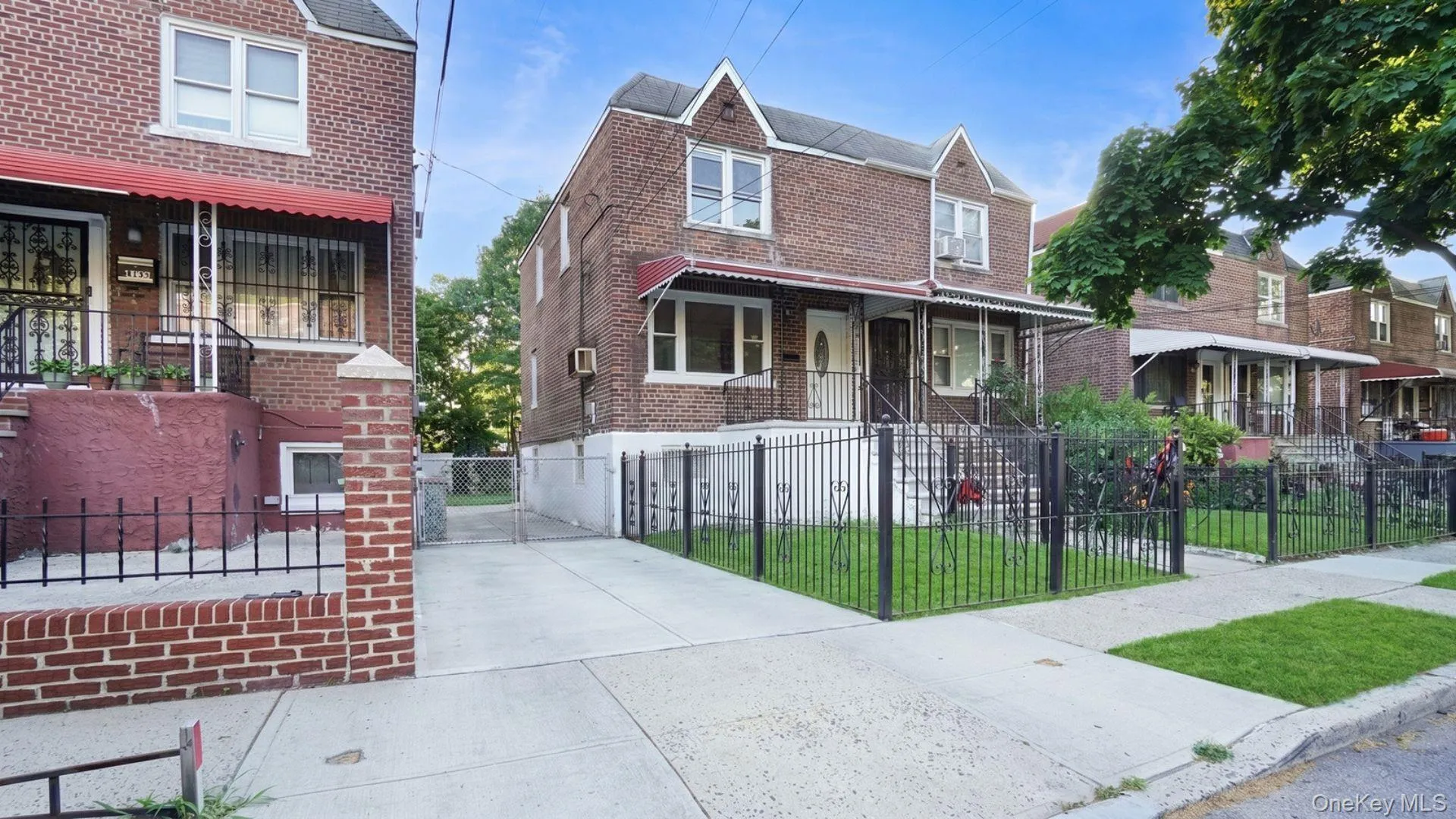 4135 Murdock Avenue, New York, NY, 3 Bedrooms Bedrooms, 6 Rooms Rooms,2 BathroomsBathrooms,Residential,For Rent,Murdock,0,1040745 4135 Murdock Avenue, New York, NY, 3 Bedrooms Bedrooms, 6 Rooms Rooms,2 BathroomsBathrooms,Residential,For Rent,Murdock,0,1040745