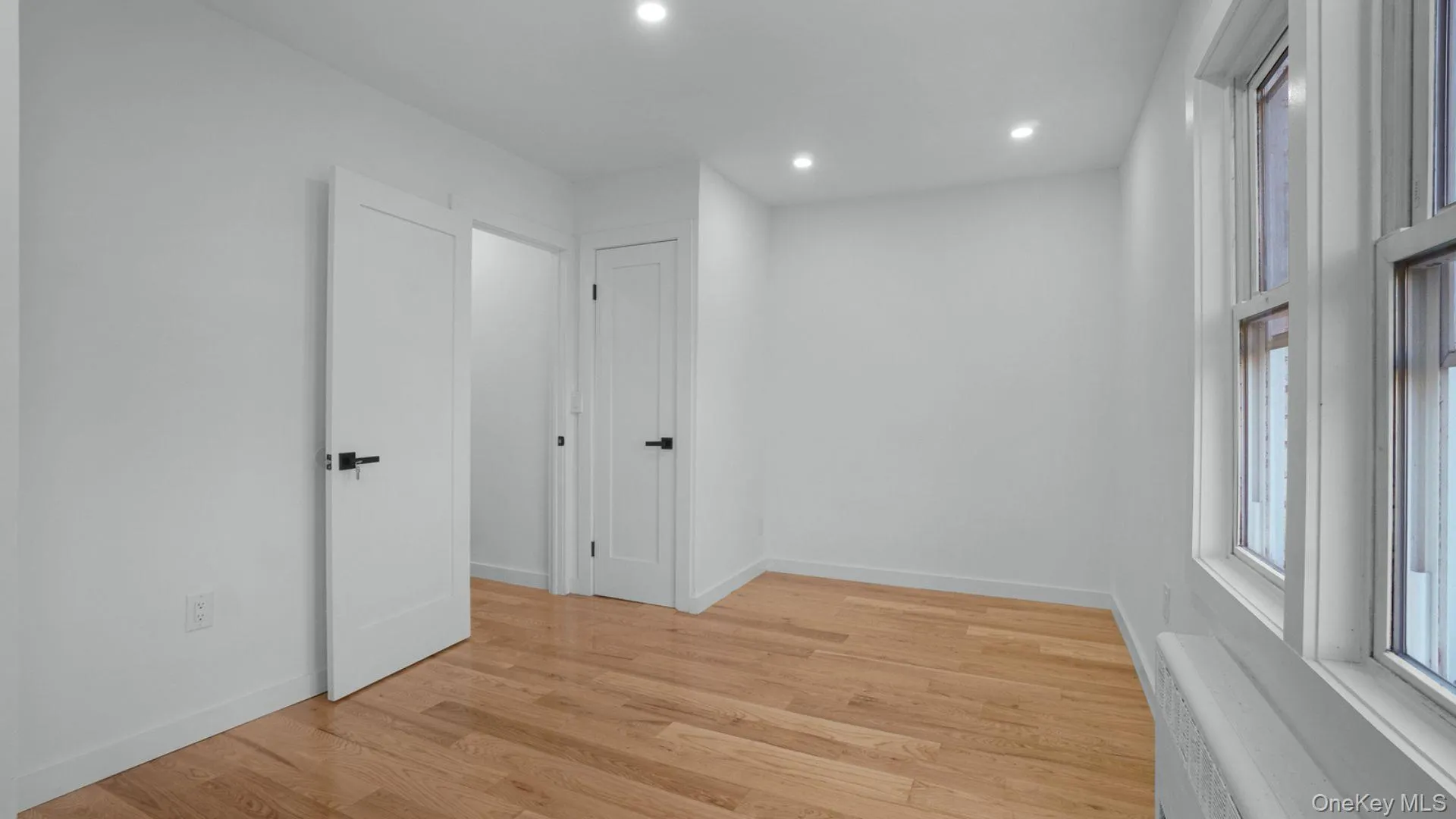 4135 Murdock Avenue, New York, NY, 3 Bedrooms Bedrooms, 6 Rooms Rooms,2 BathroomsBathrooms,Residential,For Rent,Murdock,0,1040745 4135 Murdock Avenue, New York, NY, 3 Bedrooms Bedrooms, 6 Rooms Rooms,2 BathroomsBathrooms,Residential,For Rent,Murdock,0,1040745