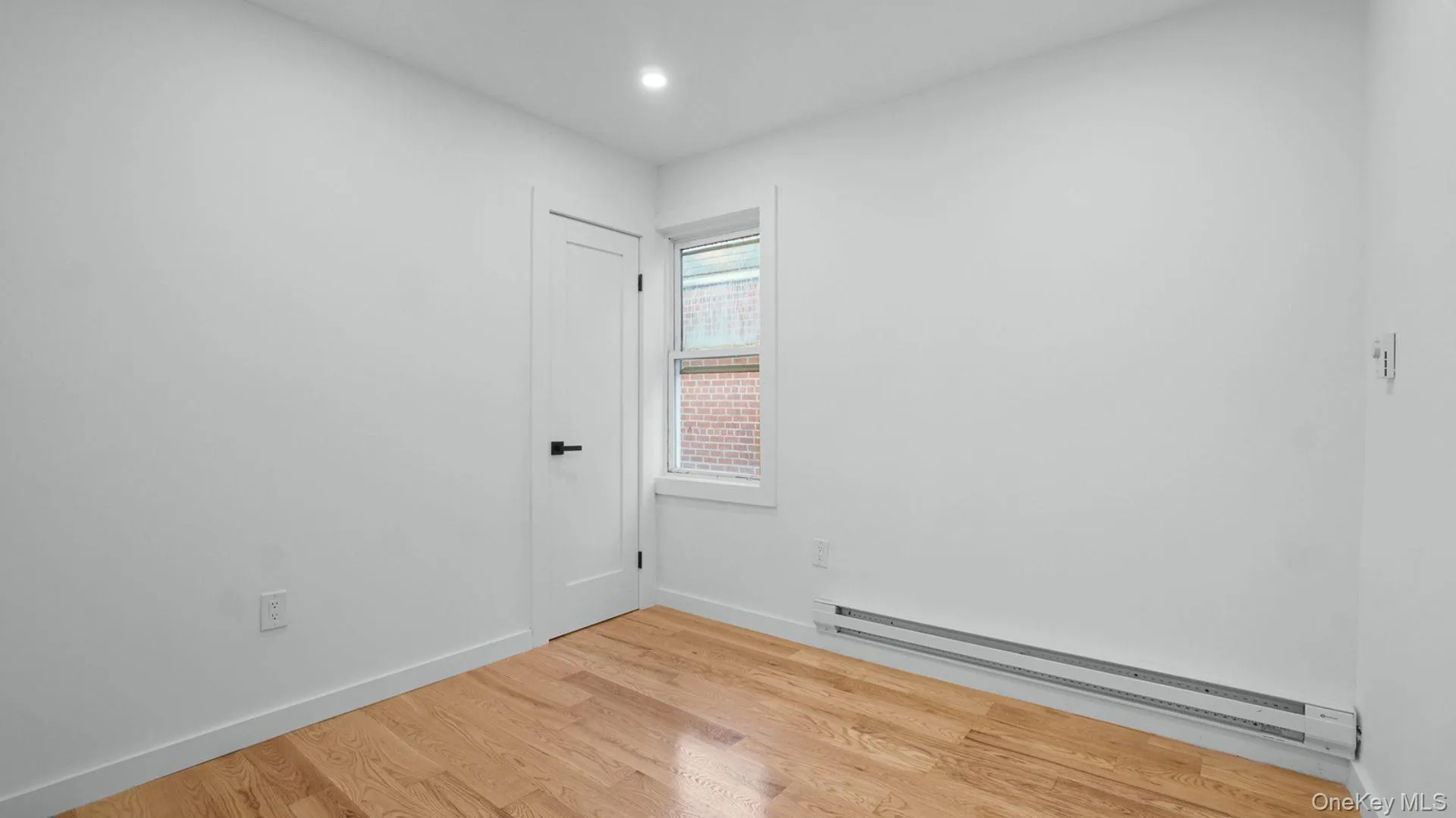 4135 Murdock Avenue, New York, NY, 3 Bedrooms Bedrooms, 6 Rooms Rooms,2 BathroomsBathrooms,Residential,For Rent,Murdock,0,1040745 4135 Murdock Avenue, New York, NY, 3 Bedrooms Bedrooms, 6 Rooms Rooms,2 BathroomsBathrooms,Residential,For Rent,Murdock,0,1040745