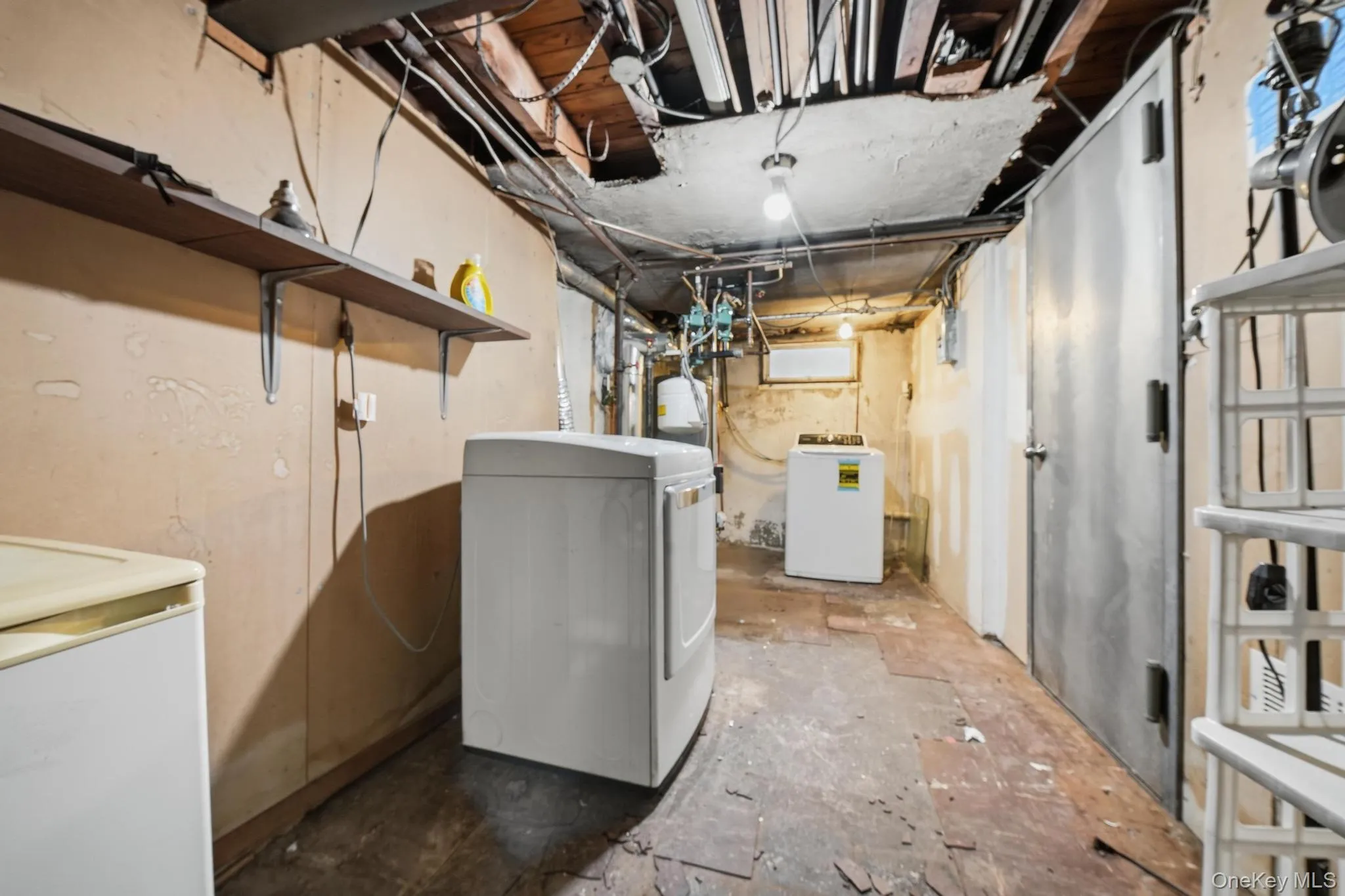 27 Hapsburg Place, Hempstead, NY, 5 Bedrooms Bedrooms, 7 Rooms Rooms,2 BathroomsBathrooms,Residential,For Rent,Hapsburg,0,1040749 27 Hapsburg Place, Hempstead, NY, 5 Bedrooms Bedrooms, 7 Rooms Rooms,2 BathroomsBathrooms,Residential,For Rent,Hapsburg,0,1040749