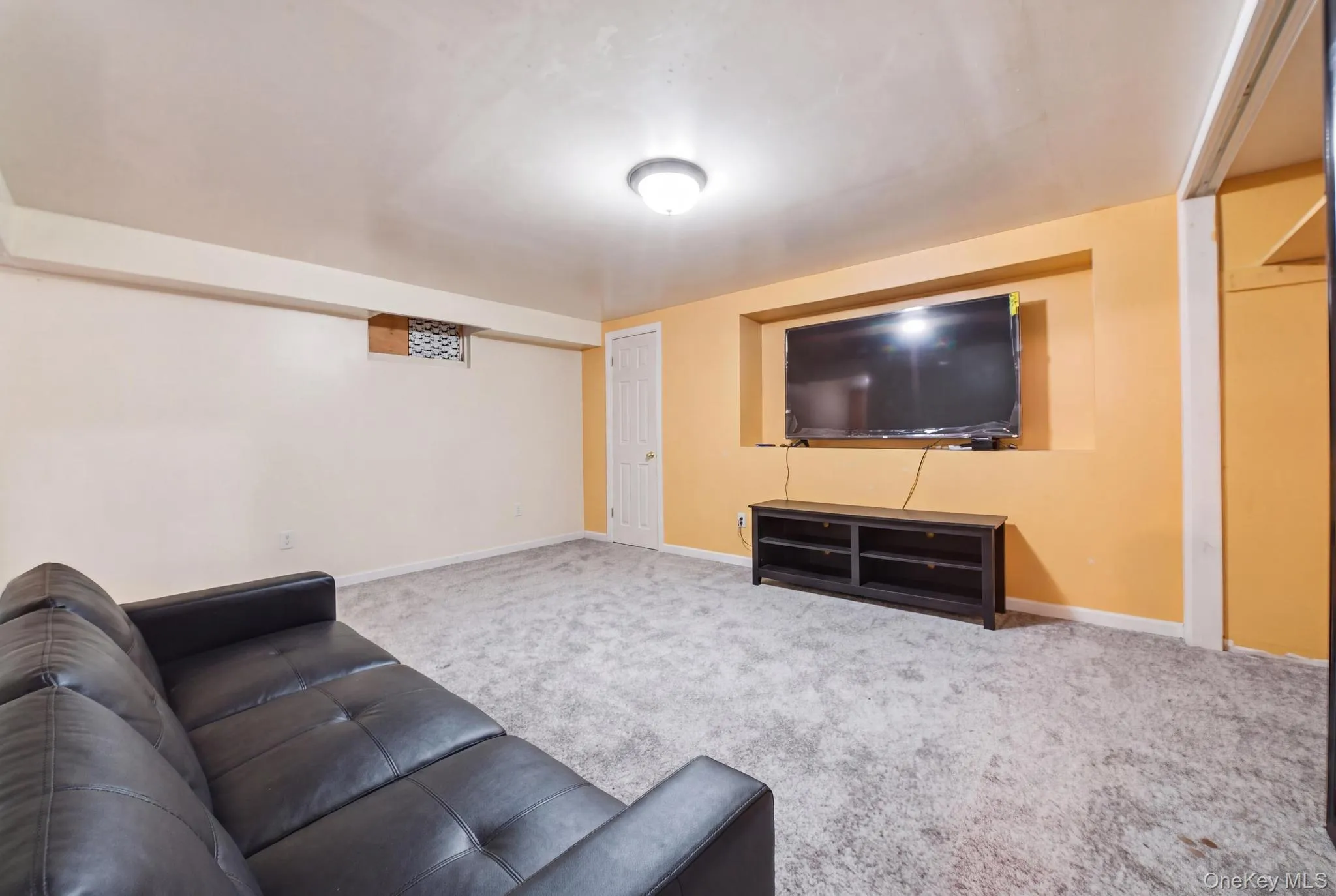 27 Hapsburg Place, Hempstead, NY, 5 Bedrooms Bedrooms, 7 Rooms Rooms,2 BathroomsBathrooms,Residential,For Rent,Hapsburg,0,1040749 27 Hapsburg Place, Hempstead, NY, 5 Bedrooms Bedrooms, 7 Rooms Rooms,2 BathroomsBathrooms,Residential,For Rent,Hapsburg,0,1040749