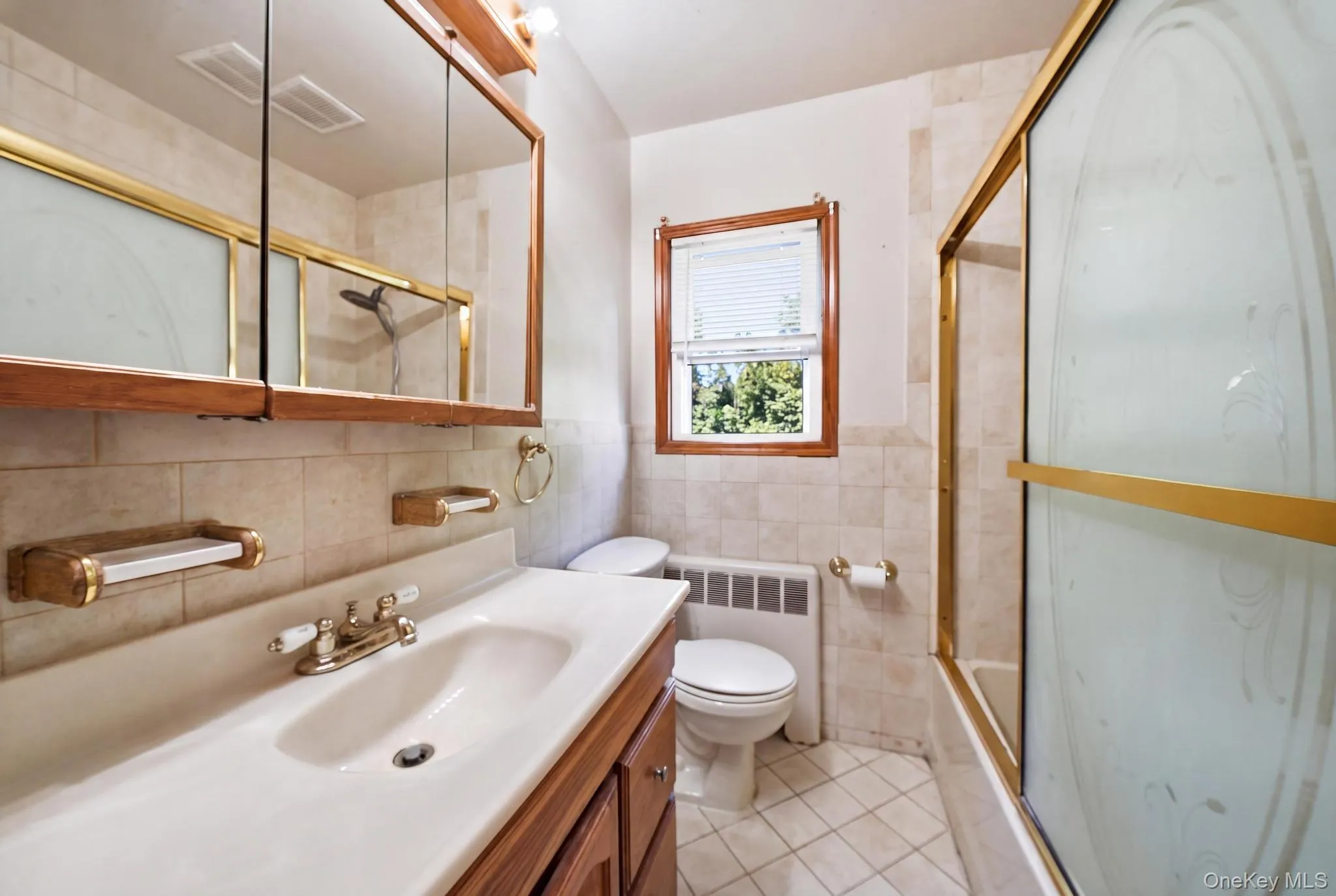 27 Hapsburg Place, Hempstead, NY, 5 Bedrooms Bedrooms, 7 Rooms Rooms,2 BathroomsBathrooms,Residential,For Rent,Hapsburg,0,1040749 27 Hapsburg Place, Hempstead, NY, 5 Bedrooms Bedrooms, 7 Rooms Rooms,2 BathroomsBathrooms,Residential,For Rent,Hapsburg,0,1040749