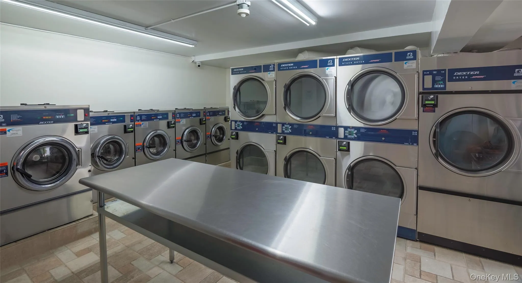 164-20 Highland Avenue, New York, NY, 2 Bedrooms Bedrooms, 5 Rooms Rooms,2 BathroomsBathrooms,Residential,For Rent,Highland,0,1040757 164-20 Highland Avenue, New York, NY, 2 Bedrooms Bedrooms, 5 Rooms Rooms,2 BathroomsBathrooms,Residential,For Rent,Highland,0,1040757