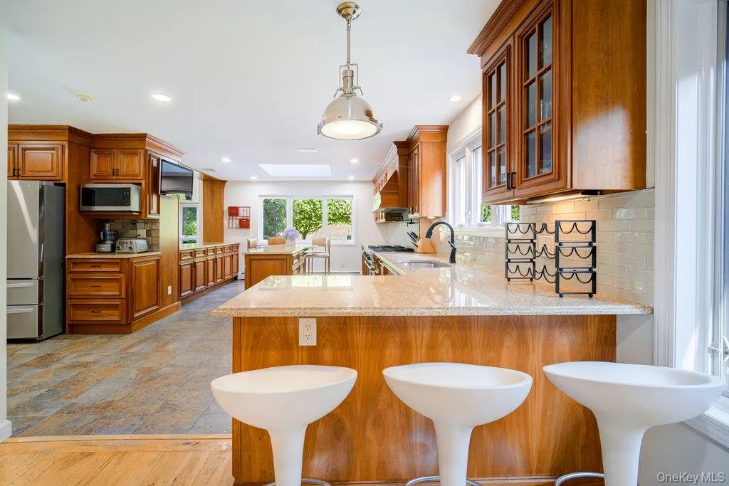 237 Mineral Springs Road, Woodbury, NY, 5 Bedrooms Bedrooms, 11 Rooms Rooms,3 BathroomsBathrooms,Residential,For Rent,Mineral Springs,0,1040759 237 Mineral Springs Road, Woodbury, NY, 5 Bedrooms Bedrooms, 11 Rooms Rooms,3 BathroomsBathrooms,Residential,For Rent,Mineral Springs,0,1040759