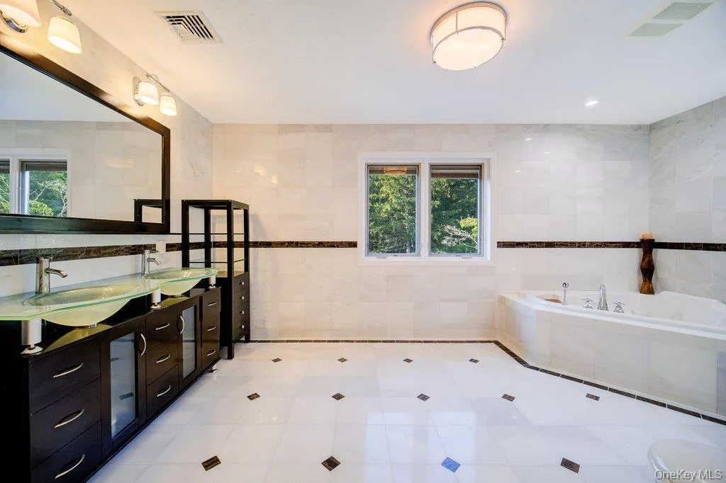 237 Mineral Springs Road, Woodbury, NY, 5 Bedrooms Bedrooms, 11 Rooms Rooms,3 BathroomsBathrooms,Residential,For Rent,Mineral Springs,0,1040759 237 Mineral Springs Road, Woodbury, NY, 5 Bedrooms Bedrooms, 11 Rooms Rooms,3 BathroomsBathrooms,Residential,For Rent,Mineral Springs,0,1040759