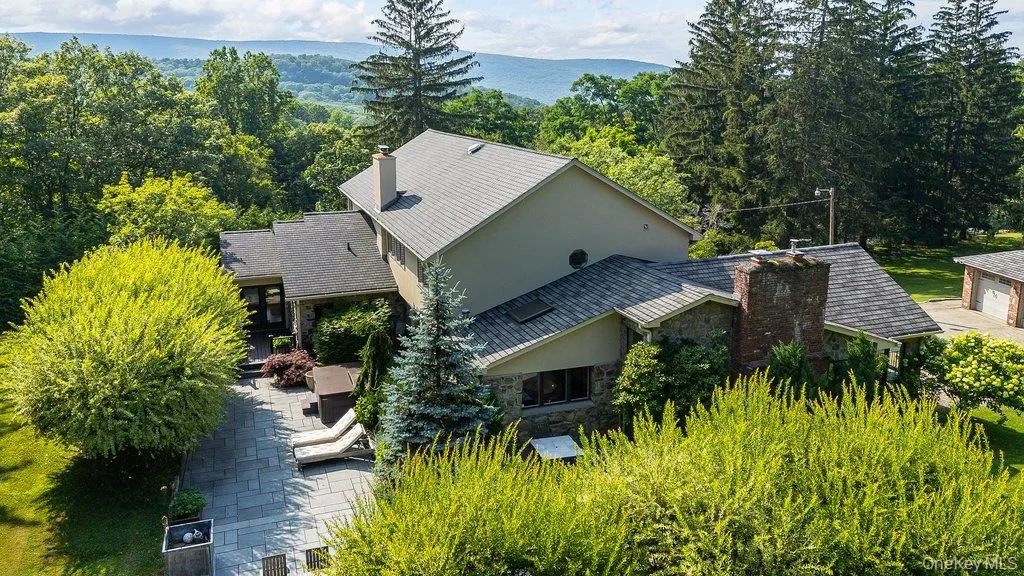 237 Mineral Springs Road, Woodbury, NY, 5 Bedrooms Bedrooms, 11 Rooms Rooms,3 BathroomsBathrooms,Residential,For Rent,Mineral Springs,0,1040759 237 Mineral Springs Road, Woodbury, NY, 5 Bedrooms Bedrooms, 11 Rooms Rooms,3 BathroomsBathrooms,Residential,For Rent,Mineral Springs,0,1040759