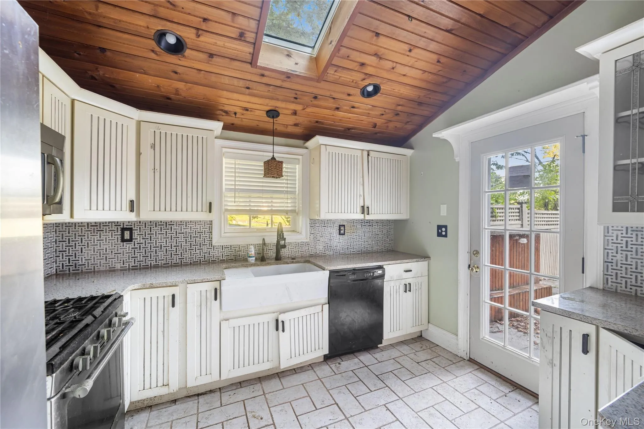 697 Mountain Road, Clarkstown, NY, 3 Bedrooms Bedrooms, 5 Rooms Rooms,2 BathroomsBathrooms,Residential,For Rent,Mountain,0,1040761 697 Mountain Road, Clarkstown, NY, 3 Bedrooms Bedrooms, 5 Rooms Rooms,2 BathroomsBathrooms,Residential,For Rent,Mountain,0,1040761
