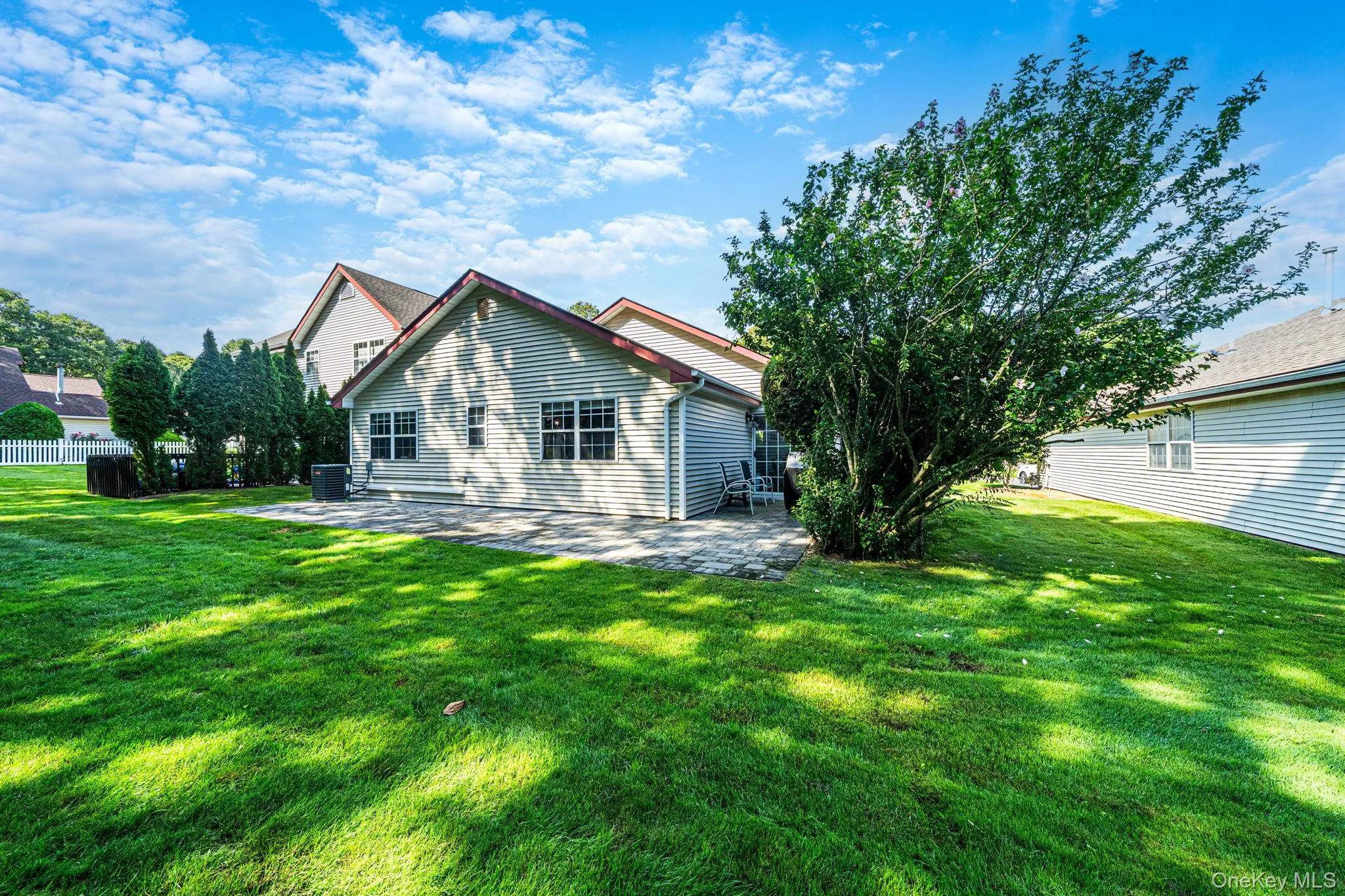 4 Balmoral Court, Brookhaven, NY, 3 Bedrooms Bedrooms, 7 Rooms Rooms,2 BathroomsBathrooms,Residential,For Rent,Balmoral,0,1040762 4 Balmoral Court, Brookhaven, NY, 3 Bedrooms Bedrooms, 7 Rooms Rooms,2 BathroomsBathrooms,Residential,For Rent,Balmoral,0,1040762