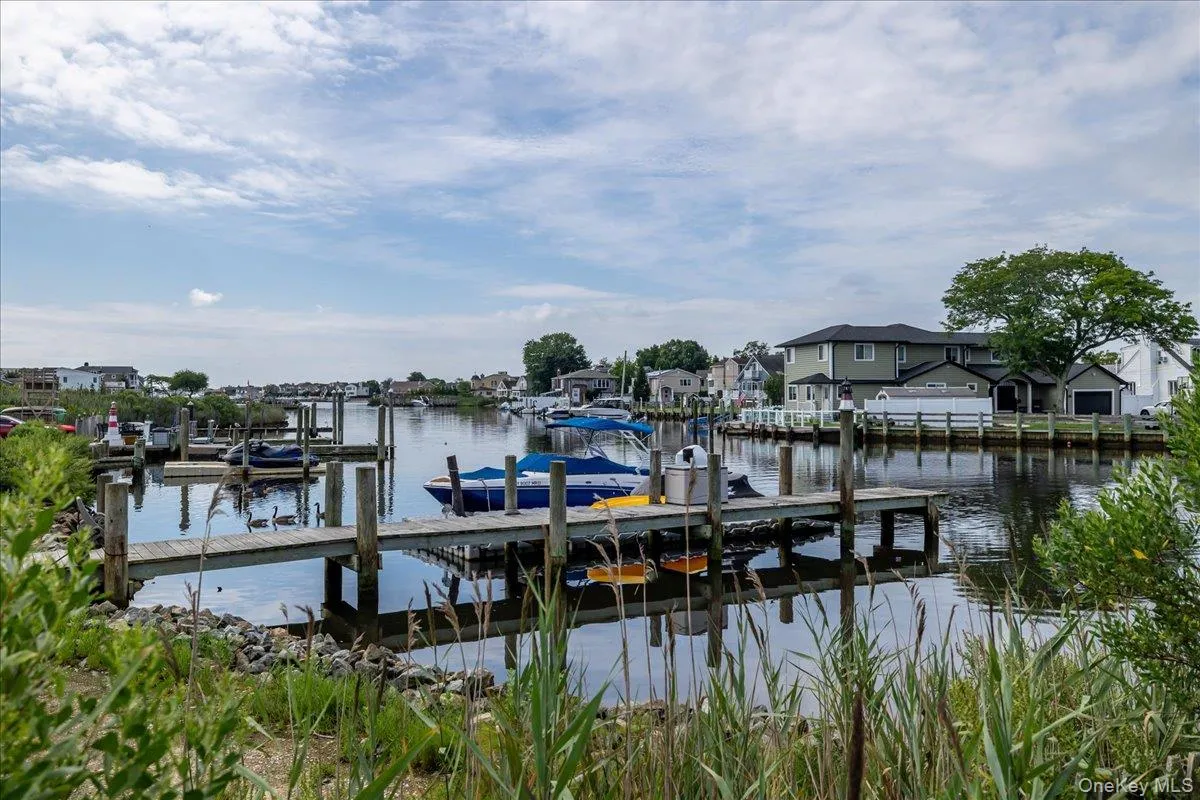 46 Riverdale Avenue, Oyster Bay, NY, 4 Bedrooms Bedrooms, 7 Rooms Rooms,2 BathroomsBathrooms,Residential,For Rent,Riverdale,0,1040763 46 Riverdale Avenue, Oyster Bay, NY, 4 Bedrooms Bedrooms, 7 Rooms Rooms,2 BathroomsBathrooms,Residential,For Rent,Riverdale,0,1040763