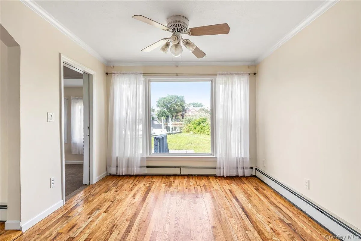 46 Riverdale Avenue, Oyster Bay, NY, 4 Bedrooms Bedrooms, 7 Rooms Rooms,2 BathroomsBathrooms,Residential,For Rent,Riverdale,0,1040763 46 Riverdale Avenue, Oyster Bay, NY, 4 Bedrooms Bedrooms, 7 Rooms Rooms,2 BathroomsBathrooms,Residential,For Rent,Riverdale,0,1040763