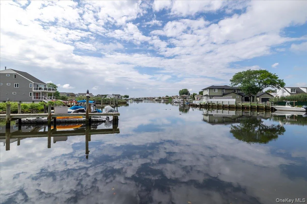 46 Riverdale Avenue, Oyster Bay, NY, 4 Bedrooms Bedrooms, 7 Rooms Rooms,2 BathroomsBathrooms,Residential,For Rent,Riverdale,0,1040763 46 Riverdale Avenue, Oyster Bay, NY, 4 Bedrooms Bedrooms, 7 Rooms Rooms,2 BathroomsBathrooms,Residential,For Rent,Riverdale,0,1040763