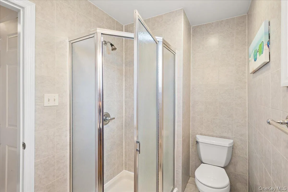 46 Riverdale Avenue, Oyster Bay, NY, 4 Bedrooms Bedrooms, 7 Rooms Rooms,2 BathroomsBathrooms,Residential,For Rent,Riverdale,0,1040763 46 Riverdale Avenue, Oyster Bay, NY, 4 Bedrooms Bedrooms, 7 Rooms Rooms,2 BathroomsBathrooms,Residential,For Rent,Riverdale,0,1040763