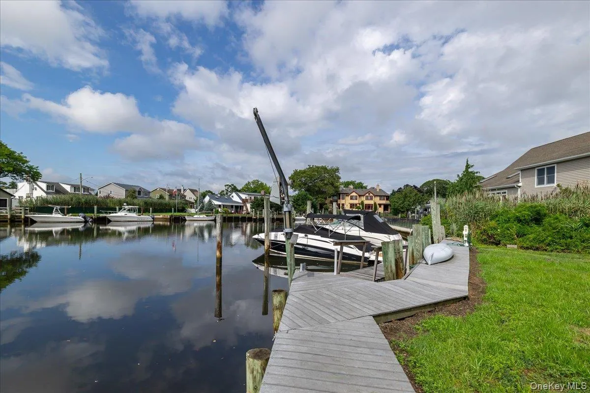 46 Riverdale Avenue, Oyster Bay, NY, 4 Bedrooms Bedrooms, 7 Rooms Rooms,2 BathroomsBathrooms,Residential,For Rent,Riverdale,0,1040763 46 Riverdale Avenue, Oyster Bay, NY, 4 Bedrooms Bedrooms, 7 Rooms Rooms,2 BathroomsBathrooms,Residential,For Rent,Riverdale,0,1040763