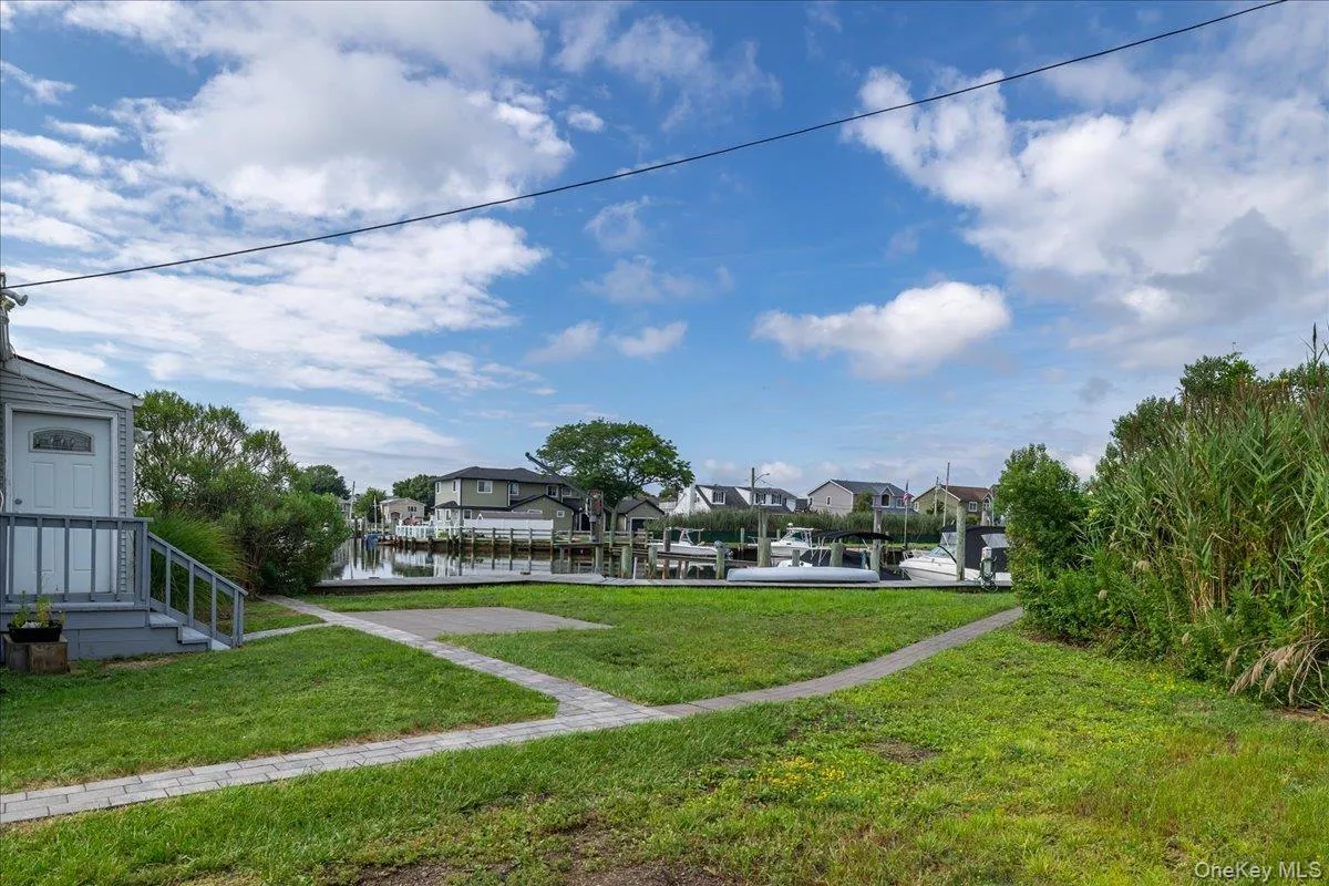 46 Riverdale Avenue, Oyster Bay, NY, 4 Bedrooms Bedrooms, 7 Rooms Rooms,2 BathroomsBathrooms,Residential,For Rent,Riverdale,0,1040763 46 Riverdale Avenue, Oyster Bay, NY, 4 Bedrooms Bedrooms, 7 Rooms Rooms,2 BathroomsBathrooms,Residential,For Rent,Riverdale,0,1040763