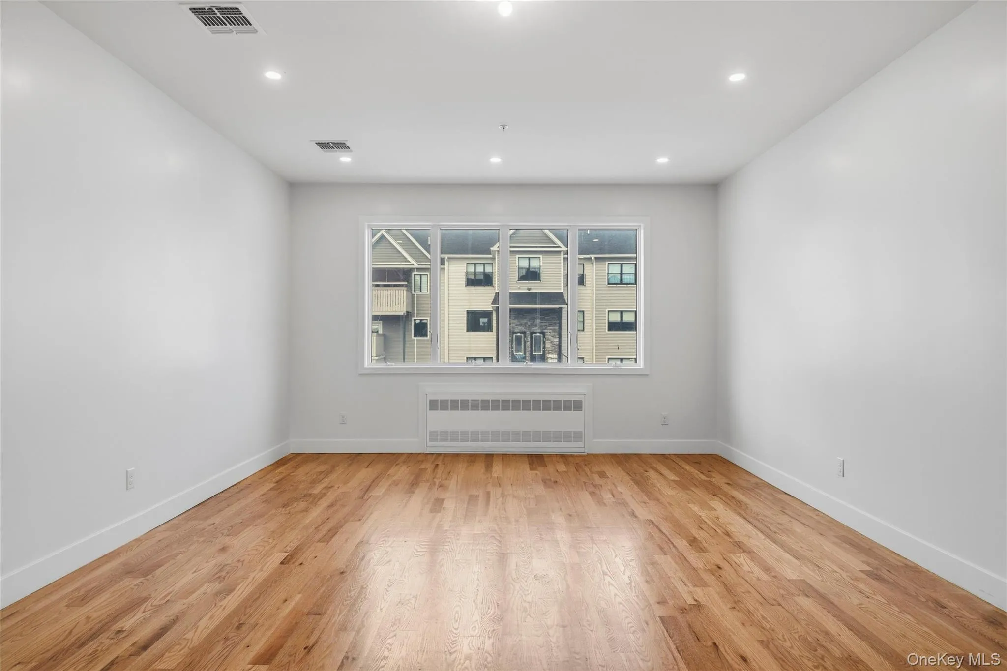 4 Melitz Street, Monroe, NY, 7 Bedrooms Bedrooms, 9 Rooms Rooms,3 BathroomsBathrooms,Residential,For Rent,Melitz,0,1040764 4 Melitz Street, Monroe, NY, 7 Bedrooms Bedrooms, 9 Rooms Rooms,3 BathroomsBathrooms,Residential,For Rent,Melitz,0,1040764