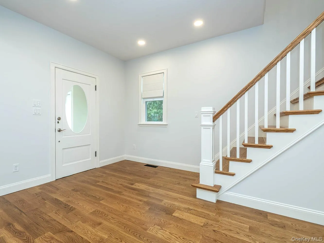 3 Ellison Street, Oyster Bay, NY, 3 Bedrooms Bedrooms, 9 Rooms Rooms,2 BathroomsBathrooms,Residential Lease,For Rent,Ellison,0,1040769 3 Ellison Street, Oyster Bay, NY, 3 Bedrooms Bedrooms, 9 Rooms Rooms,2 BathroomsBathrooms,Residential Lease,For Rent,Ellison,0,1040769