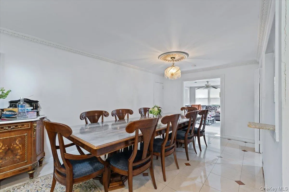 25 Bentley Road, North Hempstead, NY, 5 Bedrooms Bedrooms, 9 Rooms Rooms,2 BathroomsBathrooms,Residential,For Rent,Bentley,0,1040773 25 Bentley Road, North Hempstead, NY, 5 Bedrooms Bedrooms, 9 Rooms Rooms,2 BathroomsBathrooms,Residential,For Rent,Bentley,0,1040773