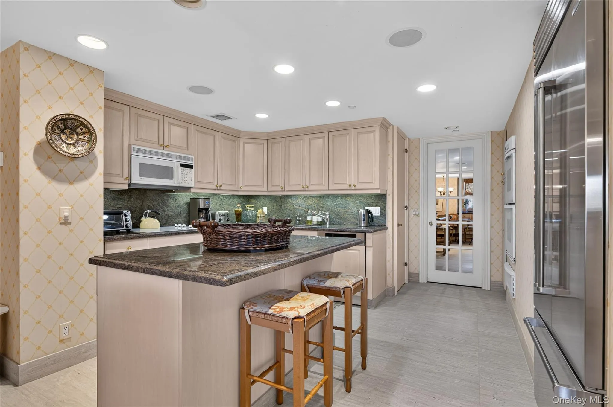 111 Cherry Valley Avenue, Hempstead, NY, 3 Bedrooms Bedrooms, 8 Rooms Rooms,4 BathroomsBathrooms,Residential,For Rent,Cherry Valley,0,1040775 111 Cherry Valley Avenue, Hempstead, NY, 3 Bedrooms Bedrooms, 8 Rooms Rooms,4 BathroomsBathrooms,Residential,For Rent,Cherry Valley,0,1040775