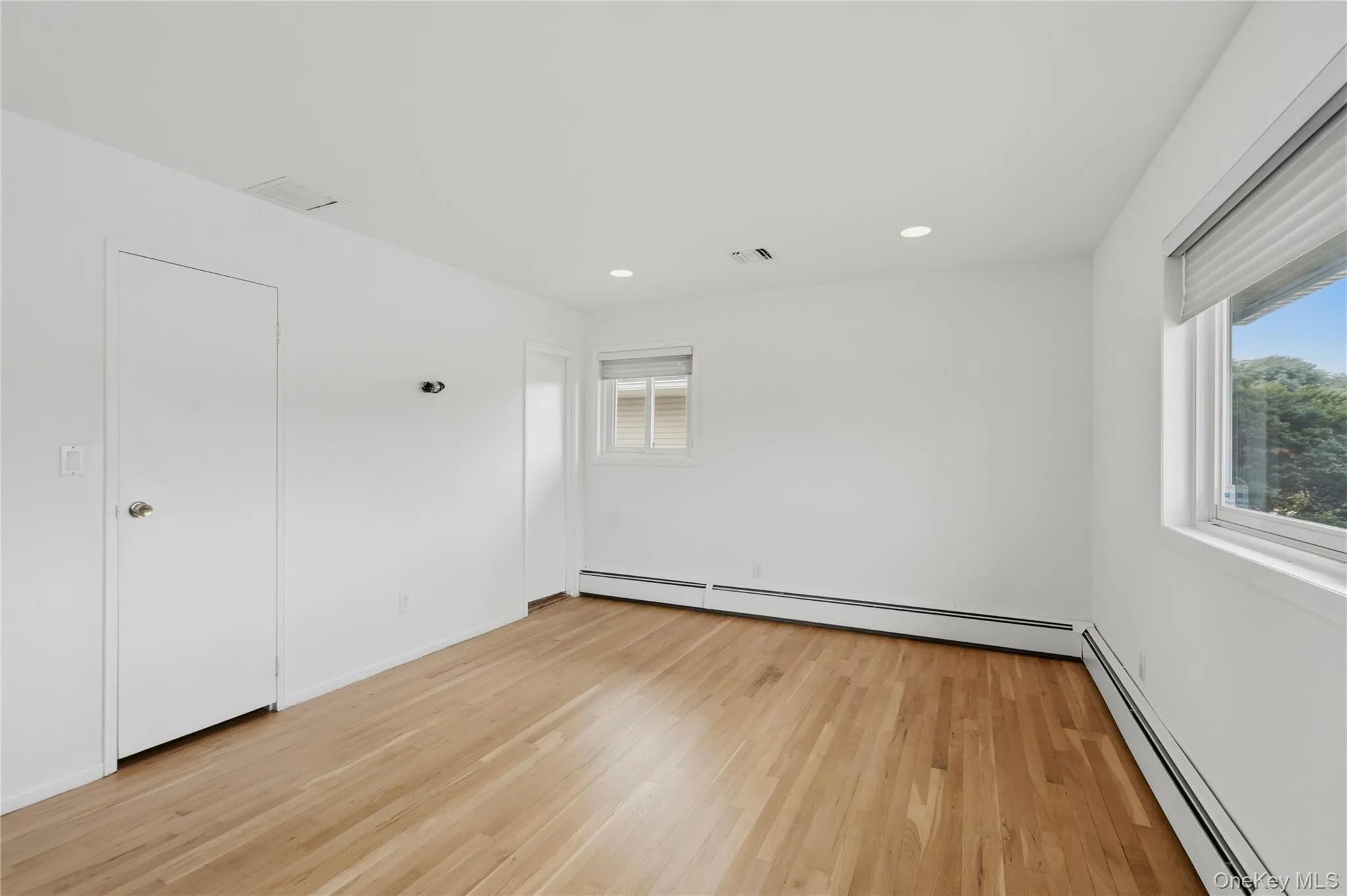 2054 Whalen Avenue, Hempstead, NY, 6 Bedrooms Bedrooms, 10 Rooms Rooms,2 BathroomsBathrooms,Residential,For Rent,Whalen,0,1040783 2054 Whalen Avenue, Hempstead, NY, 6 Bedrooms Bedrooms, 10 Rooms Rooms,2 BathroomsBathrooms,Residential,For Rent,Whalen,0,1040783