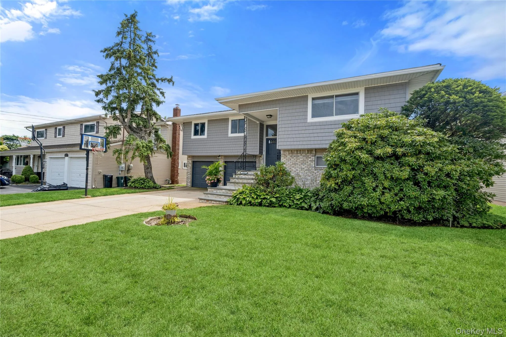 2054 Whalen Avenue, Hempstead, NY, 6 Bedrooms Bedrooms, 10 Rooms Rooms,2 BathroomsBathrooms,Residential,For Rent,Whalen,0,1040783 2054 Whalen Avenue, Hempstead, NY, 6 Bedrooms Bedrooms, 10 Rooms Rooms,2 BathroomsBathrooms,Residential,For Rent,Whalen,0,1040783