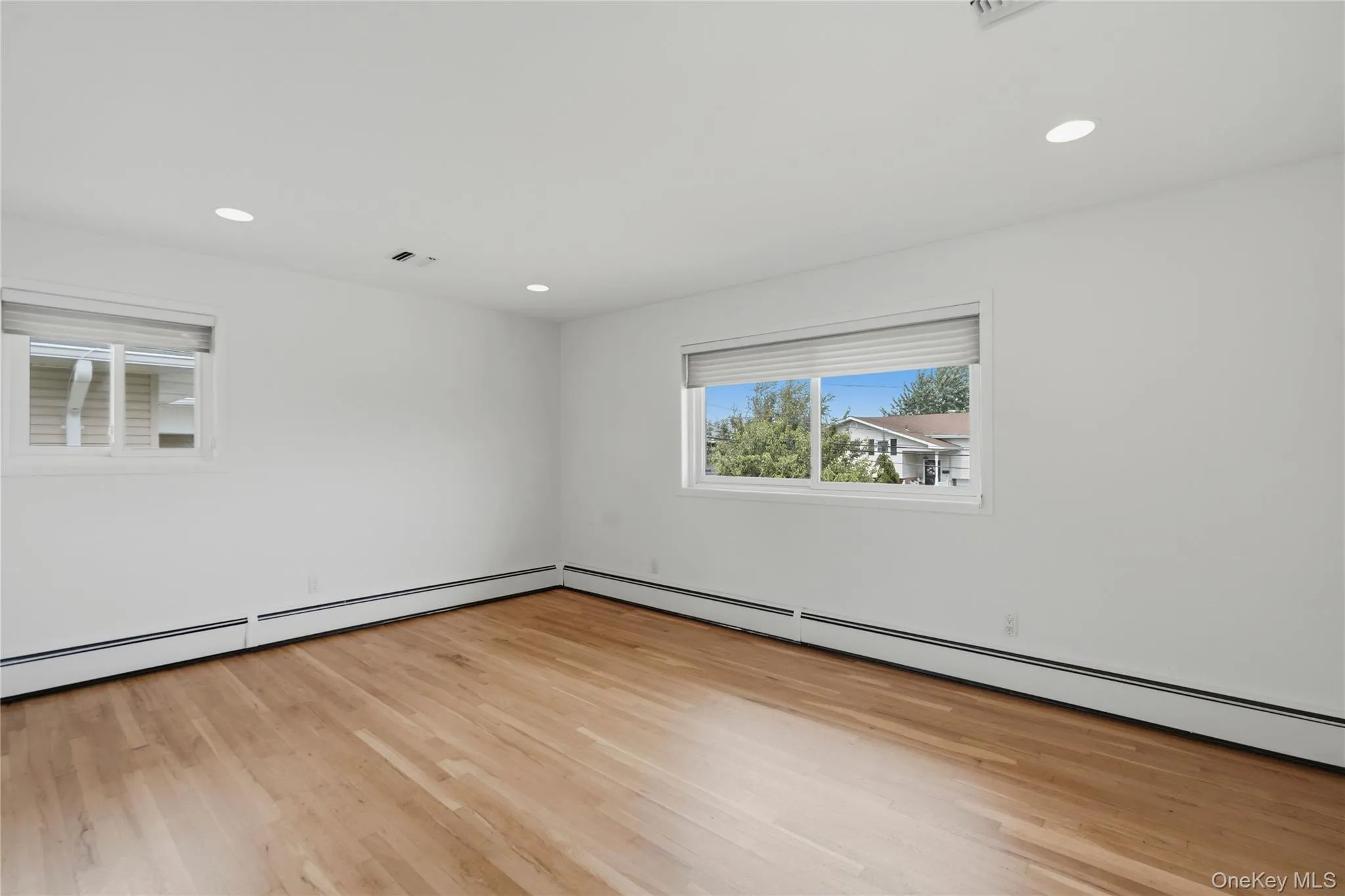 2054 Whalen Avenue, Hempstead, NY, 6 Bedrooms Bedrooms, 10 Rooms Rooms,2 BathroomsBathrooms,Residential,For Rent,Whalen,0,1040783 2054 Whalen Avenue, Hempstead, NY, 6 Bedrooms Bedrooms, 10 Rooms Rooms,2 BathroomsBathrooms,Residential,For Rent,Whalen,0,1040783