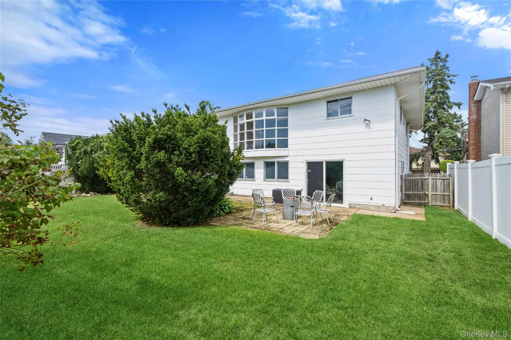 2054 Whalen Avenue, Hempstead, NY, 6 Bedrooms Bedrooms, 10 Rooms Rooms,2 BathroomsBathrooms,Residential,For Rent,Whalen,0,1040783 2054 Whalen Avenue, Hempstead, NY, 6 Bedrooms Bedrooms, 10 Rooms Rooms,2 BathroomsBathrooms,Residential,For Rent,Whalen,0,1040783