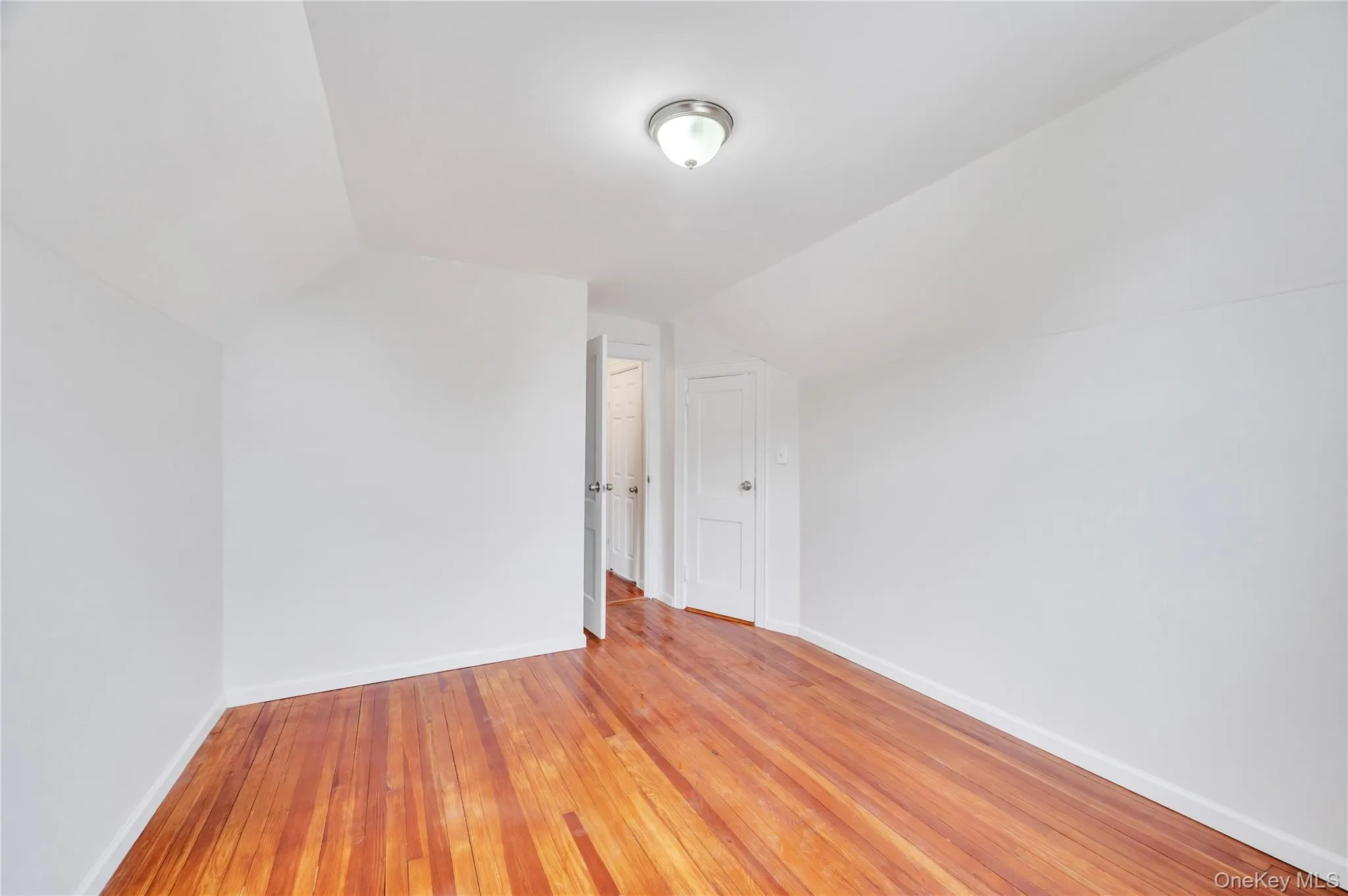 104-04 202nd Street, New York, NY, 6 Bedrooms Bedrooms, 18 Rooms Rooms,5 BathroomsBathrooms,Residential,For Rent,202nd,0,1040784 104-04 202nd Street, New York, NY, 6 Bedrooms Bedrooms, 18 Rooms Rooms,5 BathroomsBathrooms,Residential,For Rent,202nd,0,1040784