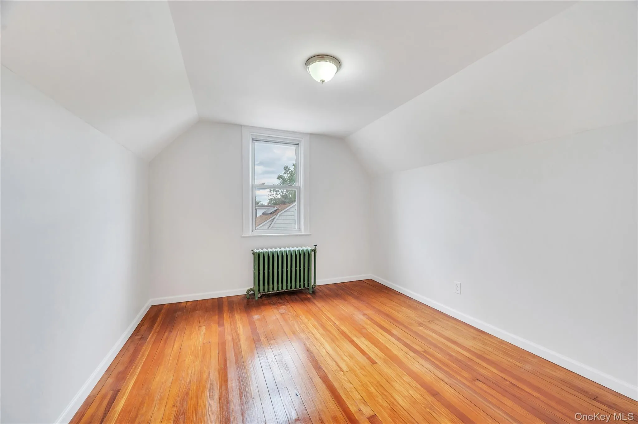 104-04 202nd Street, New York, NY, 6 Bedrooms Bedrooms, 18 Rooms Rooms,5 BathroomsBathrooms,Residential,For Rent,202nd,0,1040784 104-04 202nd Street, New York, NY, 6 Bedrooms Bedrooms, 18 Rooms Rooms,5 BathroomsBathrooms,Residential,For Rent,202nd,0,1040784