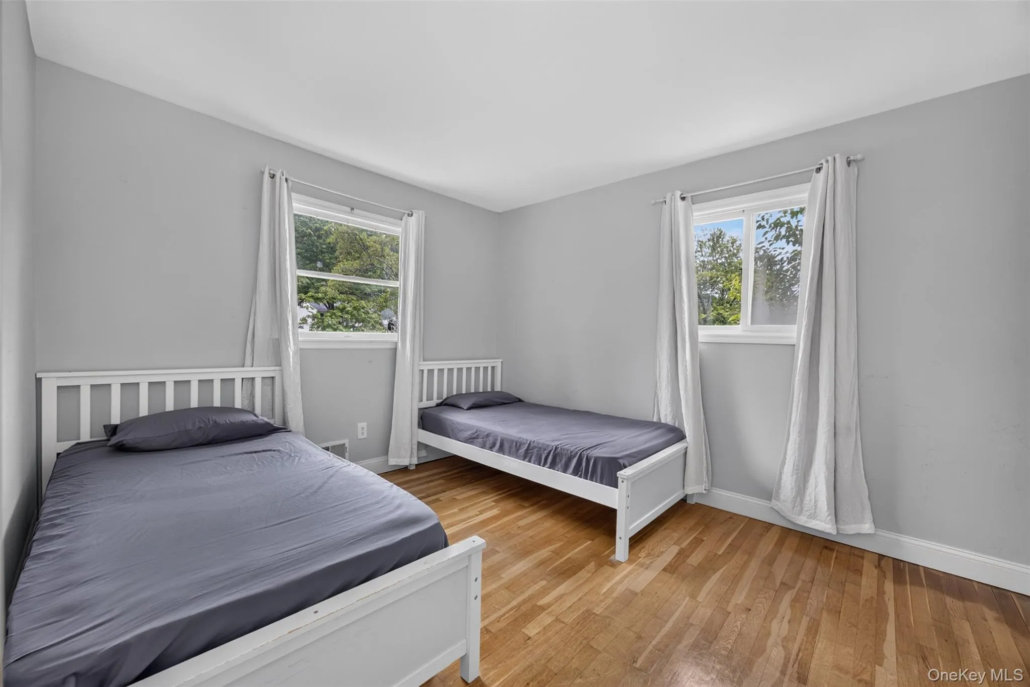 32 Surrey Road, Chester Town, NY, 4 Bedrooms Bedrooms, 8 Rooms Rooms,1 BathroomBathrooms,Residential,For Rent,Surrey,0,1040785 32 Surrey Road, Chester Town, NY, 4 Bedrooms Bedrooms, 8 Rooms Rooms,1 BathroomBathrooms,Residential,For Rent,Surrey,0,1040785