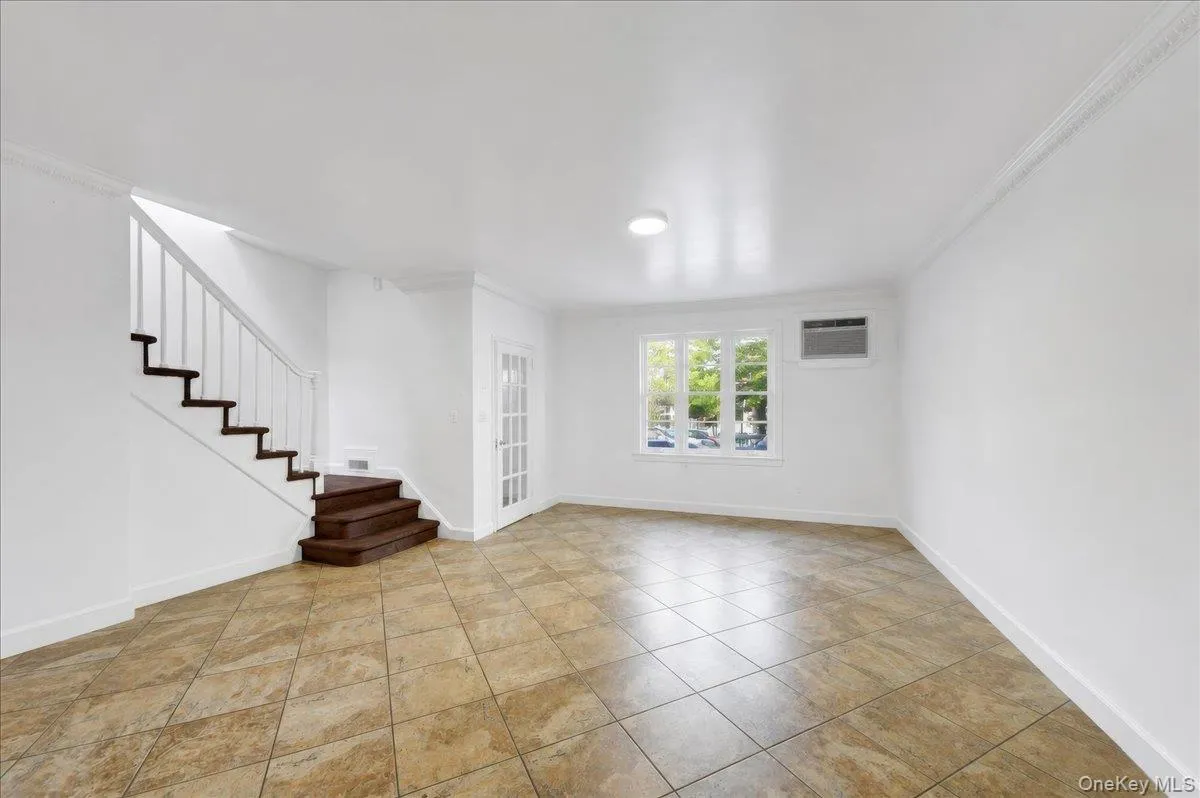 308 234th Street, New York, NY, 3 Bedrooms Bedrooms, 8 Rooms Rooms,3 BathroomsBathrooms,Residential,For Rent,234th,0,1040786 308 234th Street, New York, NY, 3 Bedrooms Bedrooms, 8 Rooms Rooms,3 BathroomsBathrooms,Residential,For Rent,234th,0,1040786