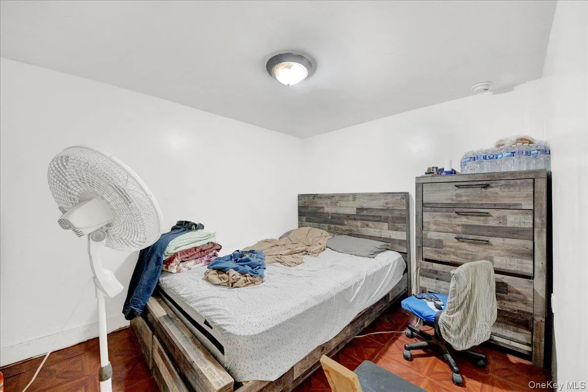 308 234th Street, New York, NY, 3 Bedrooms Bedrooms, 8 Rooms Rooms,3 BathroomsBathrooms,Residential,For Rent,234th,0,1040786 308 234th Street, New York, NY, 3 Bedrooms Bedrooms, 8 Rooms Rooms,3 BathroomsBathrooms,Residential,For Rent,234th,0,1040786