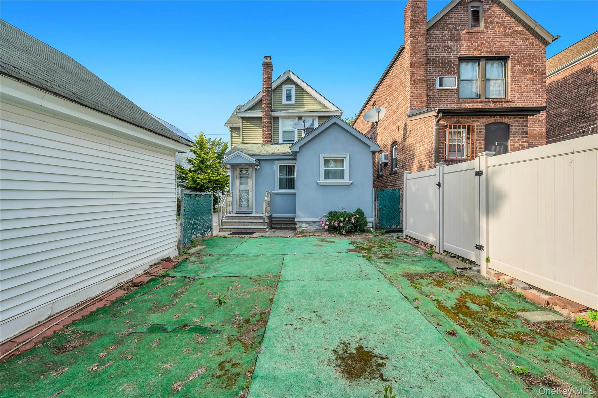 220-16 107th Avenue, New York, NY, 3 Bedrooms Bedrooms, 10 Rooms Rooms,2 BathroomsBathrooms,Residential,For Rent,107th,0,1040790 220-16 107th Avenue, New York, NY, 3 Bedrooms Bedrooms, 10 Rooms Rooms,2 BathroomsBathrooms,Residential,For Rent,107th,0,1040790