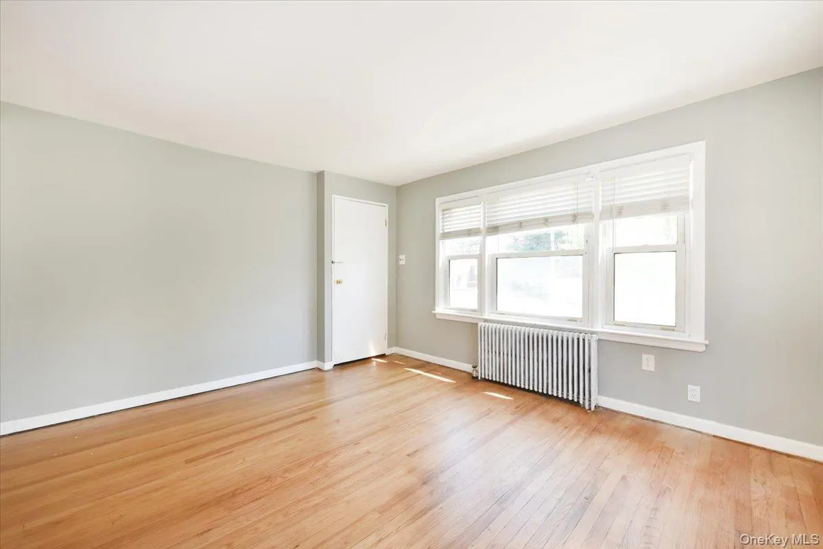 265 Delaware Avenue, Babylon, NY, 4 Bedrooms Bedrooms, 9 Rooms Rooms,2 BathroomsBathrooms,Residential,For Rent,Delaware,0,1040796 265 Delaware Avenue, Babylon, NY, 4 Bedrooms Bedrooms, 9 Rooms Rooms,2 BathroomsBathrooms,Residential,For Rent,Delaware,0,1040796