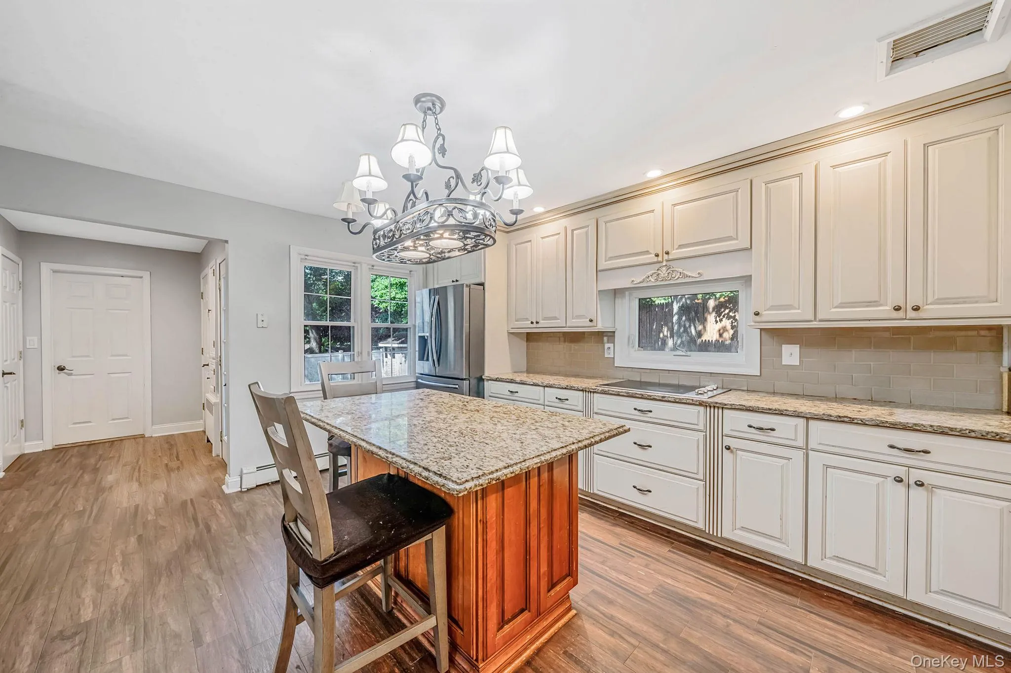 15 Jamar Lane, Brookhaven, NY, 5 Bedrooms Bedrooms, 10 Rooms Rooms,3 BathroomsBathrooms,Residential,For Rent,Jamar,0,1040799 15 Jamar Lane, Brookhaven, NY, 5 Bedrooms Bedrooms, 10 Rooms Rooms,3 BathroomsBathrooms,Residential,For Rent,Jamar,0,1040799