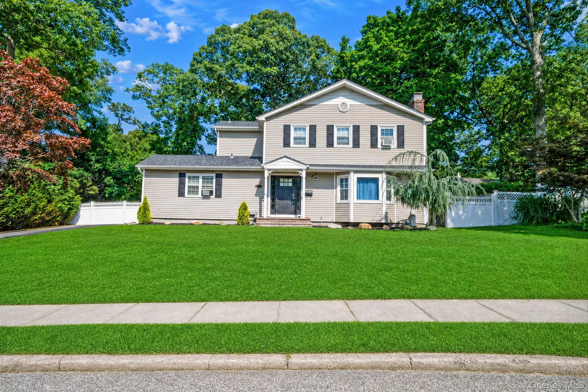 15 Jamar Lane, Brookhaven, NY, 5 Bedrooms Bedrooms, 10 Rooms Rooms,3 BathroomsBathrooms,Residential,For Rent,Jamar,0,1040799 15 Jamar Lane, Brookhaven, NY, 5 Bedrooms Bedrooms, 10 Rooms Rooms,3 BathroomsBathrooms,Residential,For Rent,Jamar,0,1040799