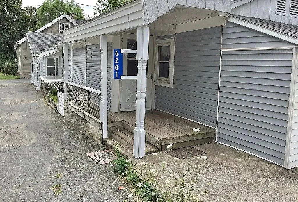 6201 State Route 42, Fallsburg, NY, 3 Bedrooms Bedrooms, 8 Rooms Rooms,3 BathroomsBathrooms,Residential,For Rent,State Route 42,0,1040808 6201 State Route 42, Fallsburg, NY, 3 Bedrooms Bedrooms, 8 Rooms Rooms,3 BathroomsBathrooms,Residential,For Rent,State Route 42,0,1040808