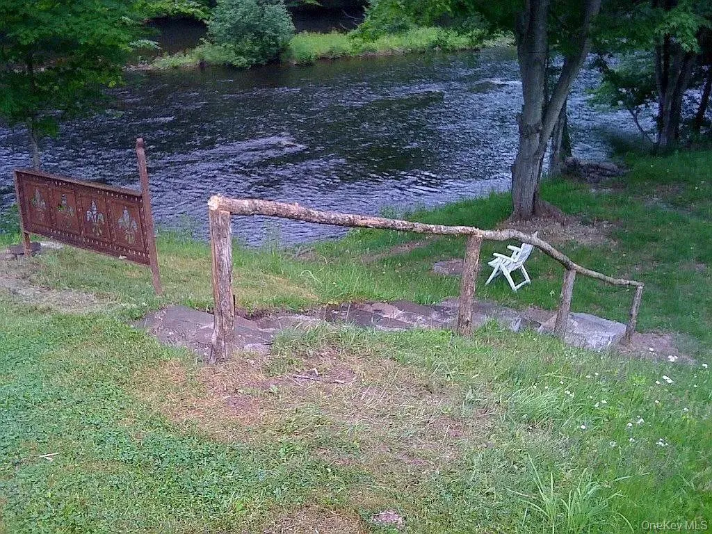 6201 State Route 42, Fallsburg, NY, 3 Bedrooms Bedrooms, 8 Rooms Rooms,3 BathroomsBathrooms,Residential,For Rent,State Route 42,0,1040808 6201 State Route 42, Fallsburg, NY, 3 Bedrooms Bedrooms, 8 Rooms Rooms,3 BathroomsBathrooms,Residential,For Rent,State Route 42,0,1040808