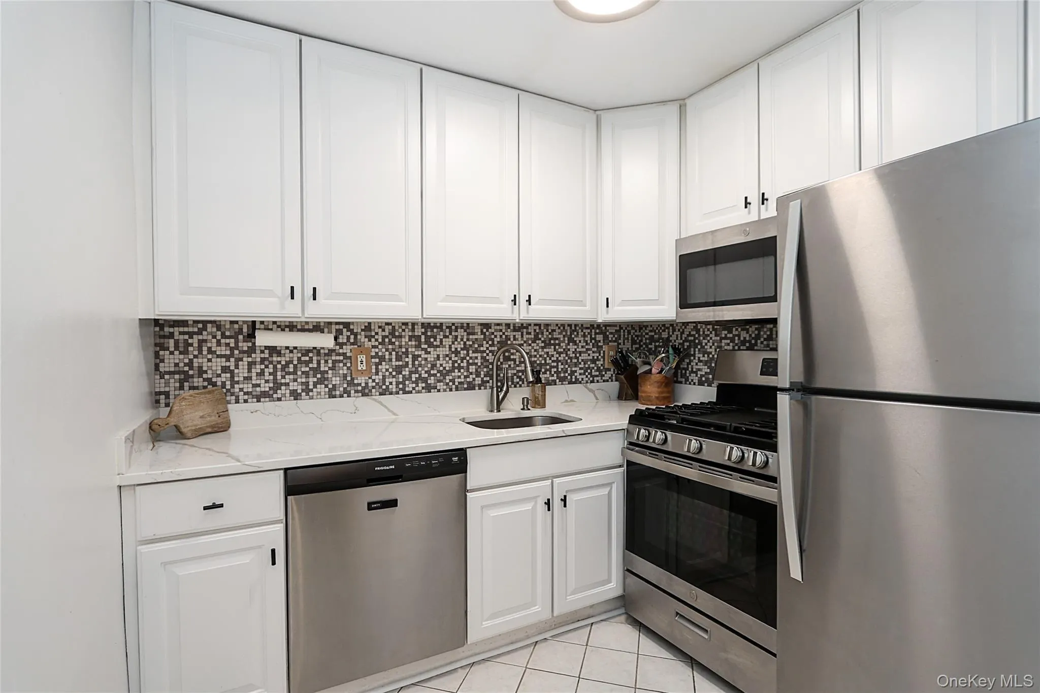 100 Lincoln Avenue, North Hempstead, NY, 1 Bedroom Bedrooms, 4 Rooms Rooms,1 BathroomBathrooms,Residential,For Rent,Lincoln,0,1040809 100 Lincoln Avenue, North Hempstead, NY, 1 Bedroom Bedrooms, 4 Rooms Rooms,1 BathroomBathrooms,Residential,For Rent,Lincoln,0,1040809