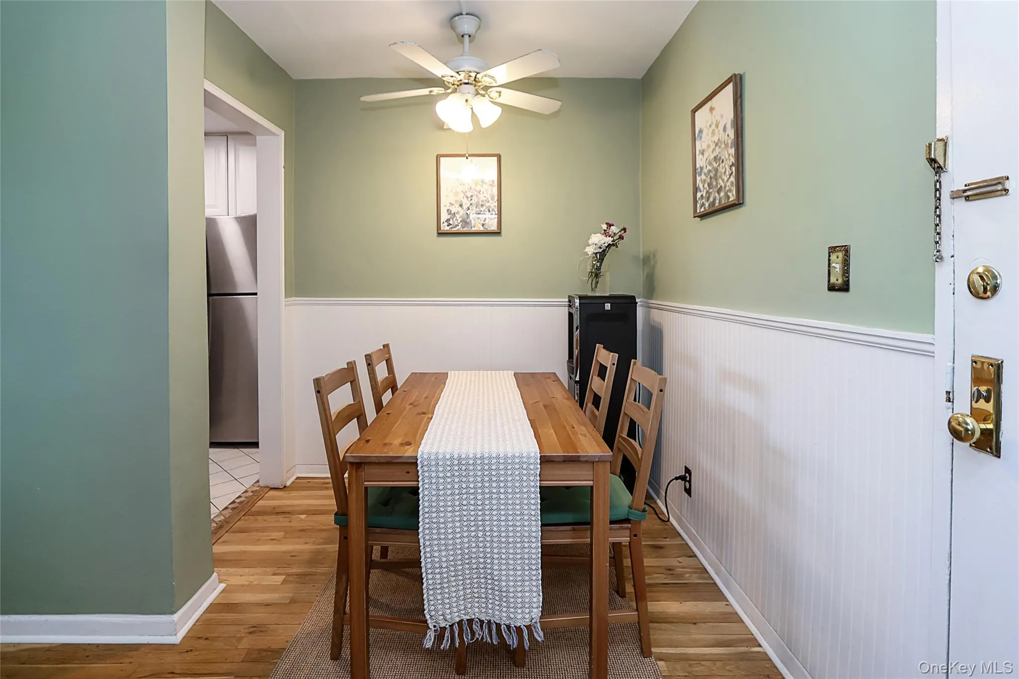 100 Lincoln Avenue, North Hempstead, NY, 1 Bedroom Bedrooms, 4 Rooms Rooms,1 BathroomBathrooms,Residential,For Rent,Lincoln,0,1040809 100 Lincoln Avenue, North Hempstead, NY, 1 Bedroom Bedrooms, 4 Rooms Rooms,1 BathroomBathrooms,Residential,For Rent,Lincoln,0,1040809