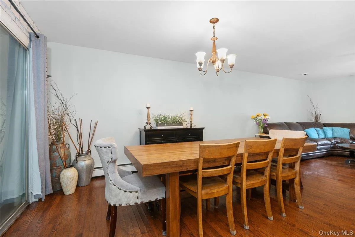 30 Laura Road, Monroe, NY, 3 Bedrooms Bedrooms, 8 Rooms Rooms,3 BathroomsBathrooms,Residential,For Rent,Laura,0,1040813 30 Laura Road, Monroe, NY, 3 Bedrooms Bedrooms, 8 Rooms Rooms,3 BathroomsBathrooms,Residential,For Rent,Laura,0,1040813