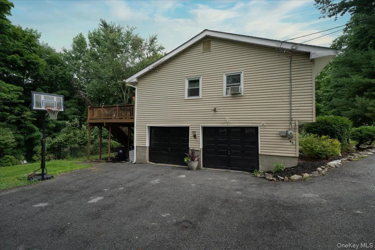 30 Laura Road, Monroe, NY, 3 Bedrooms Bedrooms, 8 Rooms Rooms,3 BathroomsBathrooms,Residential,For Rent,Laura,0,1040813 30 Laura Road, Monroe, NY, 3 Bedrooms Bedrooms, 8 Rooms Rooms,3 BathroomsBathrooms,Residential,For Rent,Laura,0,1040813