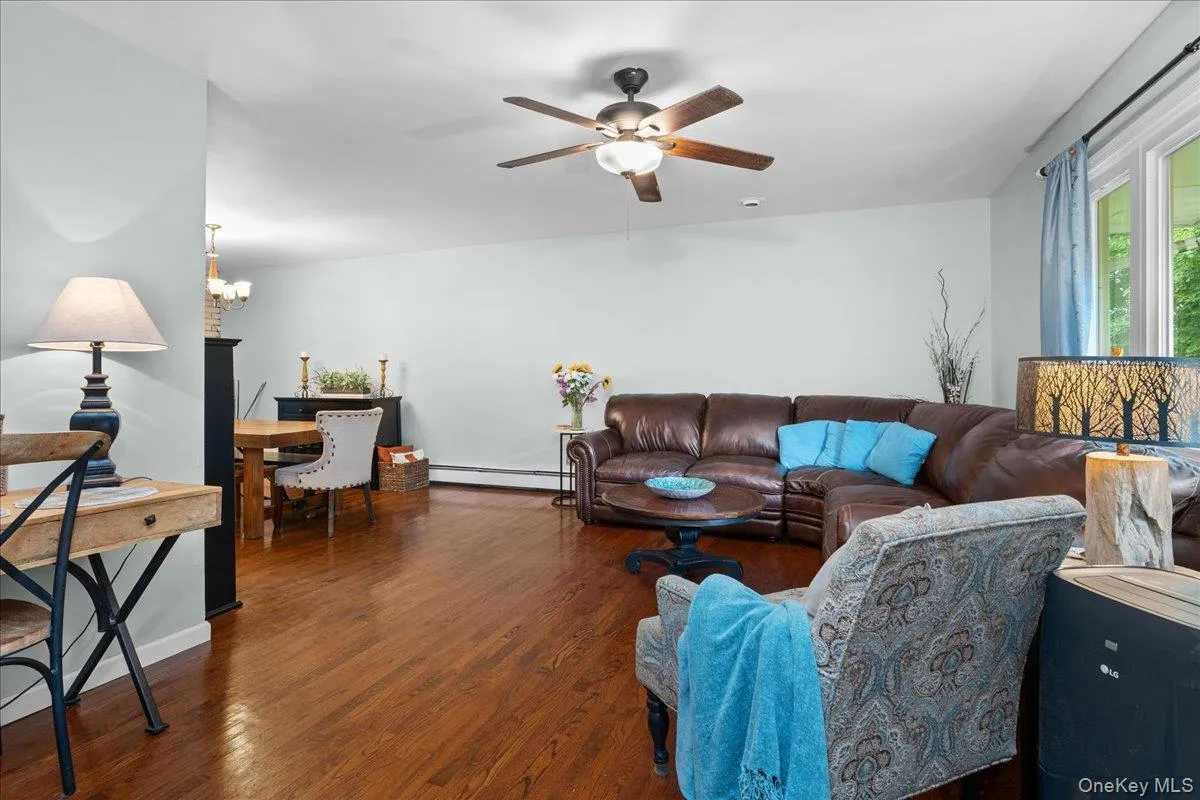 30 Laura Road, Monroe, NY, 3 Bedrooms Bedrooms, 8 Rooms Rooms,3 BathroomsBathrooms,Residential,For Rent,Laura,0,1040813 30 Laura Road, Monroe, NY, 3 Bedrooms Bedrooms, 8 Rooms Rooms,3 BathroomsBathrooms,Residential,For Rent,Laura,0,1040813