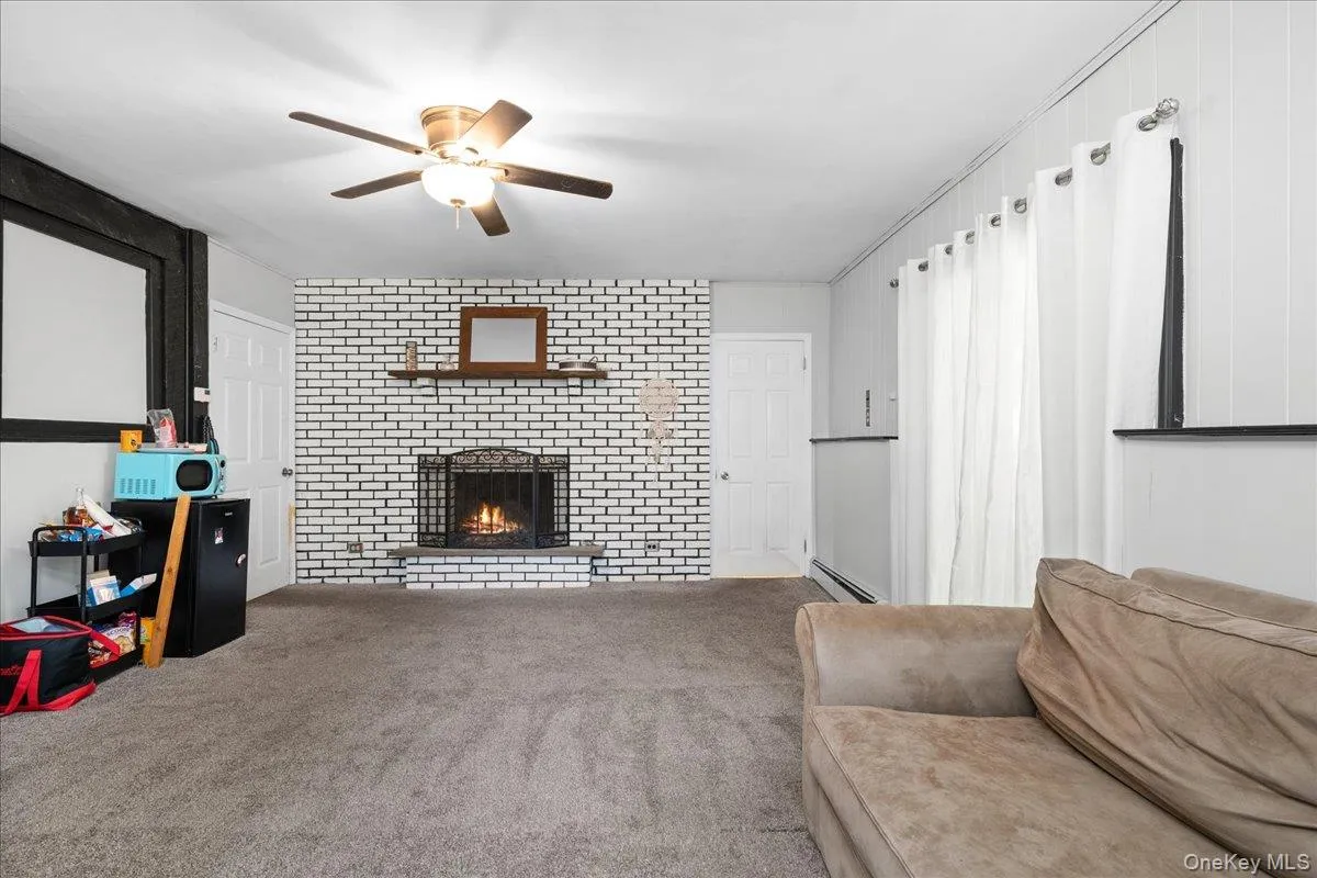 30 Laura Road, Monroe, NY, 3 Bedrooms Bedrooms, 8 Rooms Rooms,3 BathroomsBathrooms,Residential,For Rent,Laura,0,1040813 30 Laura Road, Monroe, NY, 3 Bedrooms Bedrooms, 8 Rooms Rooms,3 BathroomsBathrooms,Residential,For Rent,Laura,0,1040813