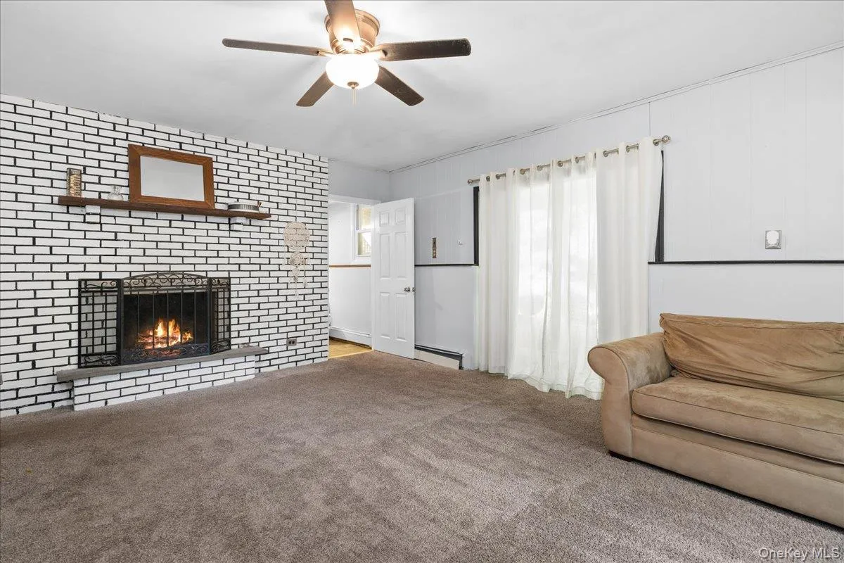30 Laura Road, Monroe, NY, 3 Bedrooms Bedrooms, 8 Rooms Rooms,3 BathroomsBathrooms,Residential,For Rent,Laura,0,1040813 30 Laura Road, Monroe, NY, 3 Bedrooms Bedrooms, 8 Rooms Rooms,3 BathroomsBathrooms,Residential,For Rent,Laura,0,1040813