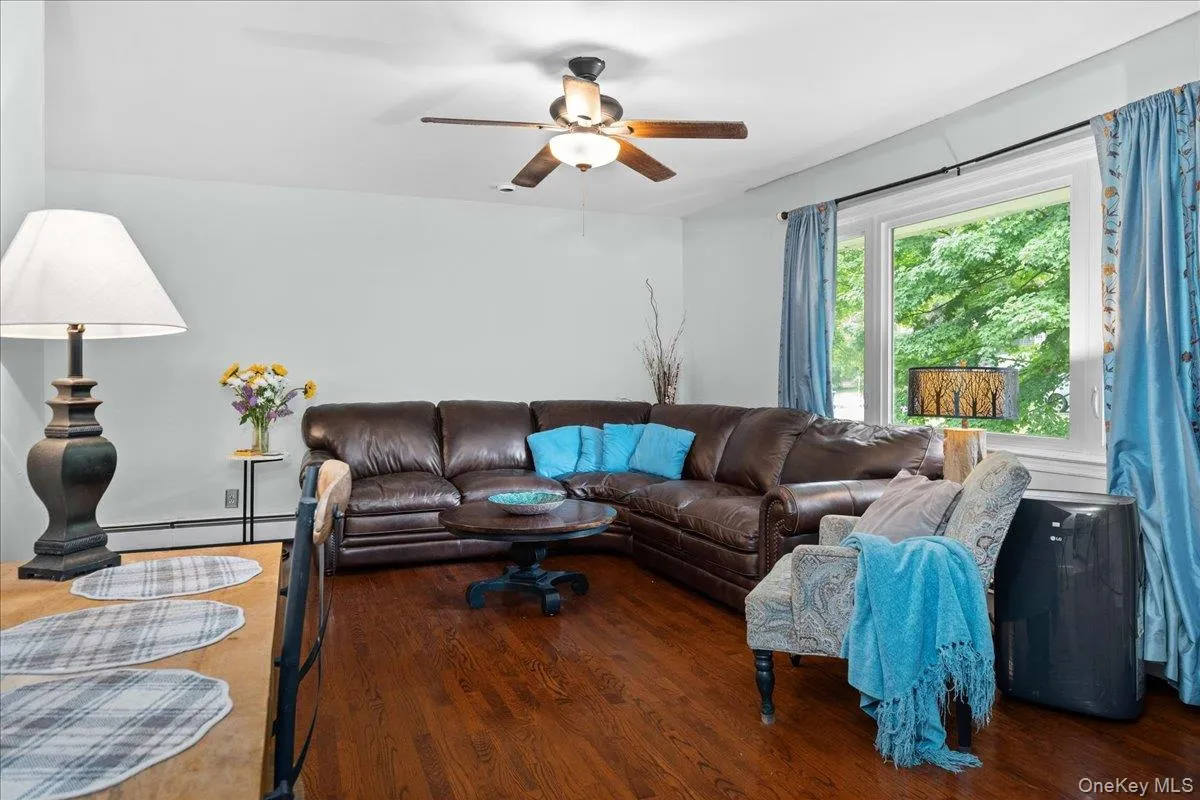 30 Laura Road, Monroe, NY, 3 Bedrooms Bedrooms, 8 Rooms Rooms,3 BathroomsBathrooms,Residential,For Rent,Laura,0,1040813 30 Laura Road, Monroe, NY, 3 Bedrooms Bedrooms, 8 Rooms Rooms,3 BathroomsBathrooms,Residential,For Rent,Laura,0,1040813