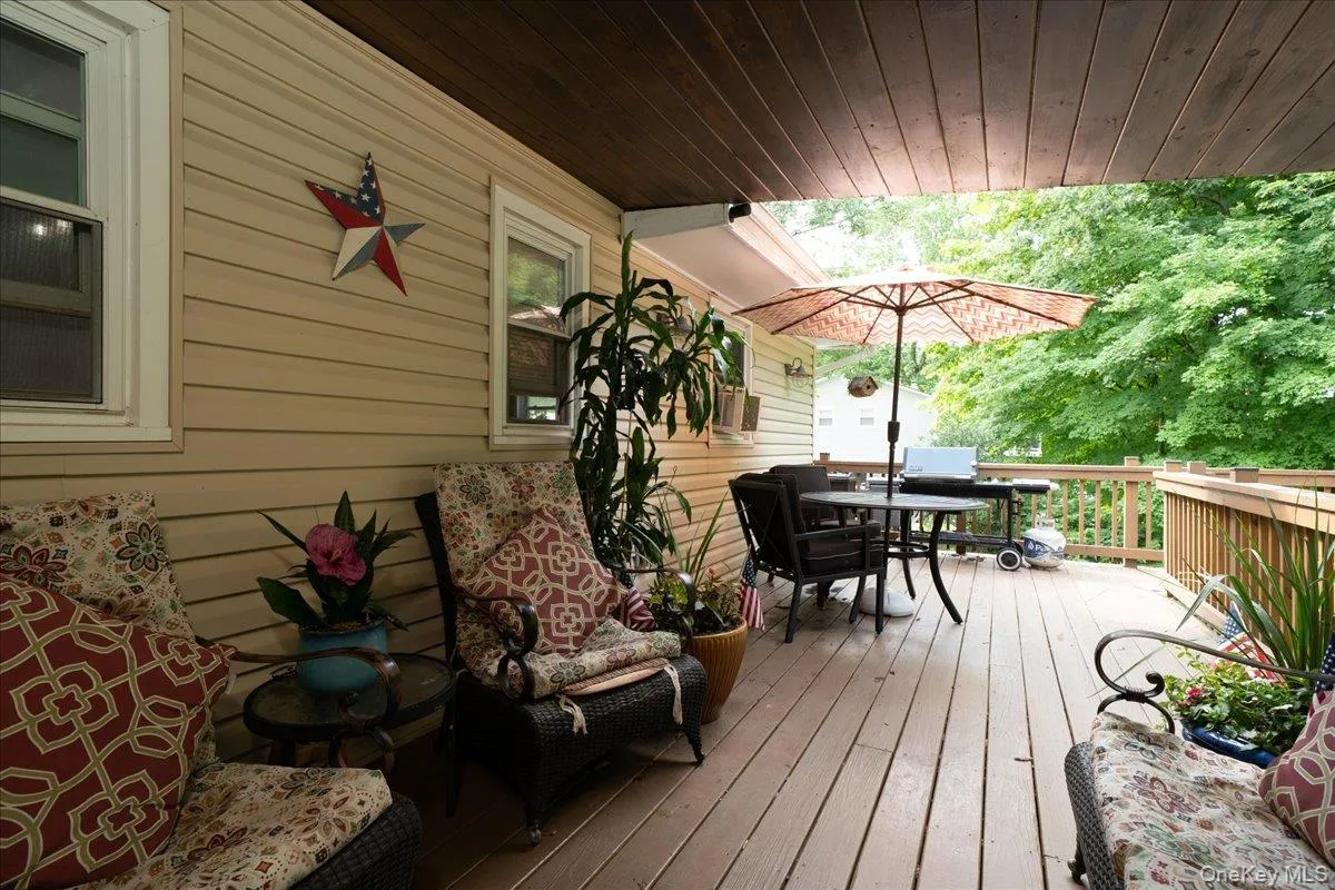 30 Laura Road, Monroe, NY, 3 Bedrooms Bedrooms, 8 Rooms Rooms,3 BathroomsBathrooms,Residential,For Rent,Laura,0,1040813 30 Laura Road, Monroe, NY, 3 Bedrooms Bedrooms, 8 Rooms Rooms,3 BathroomsBathrooms,Residential,For Rent,Laura,0,1040813
