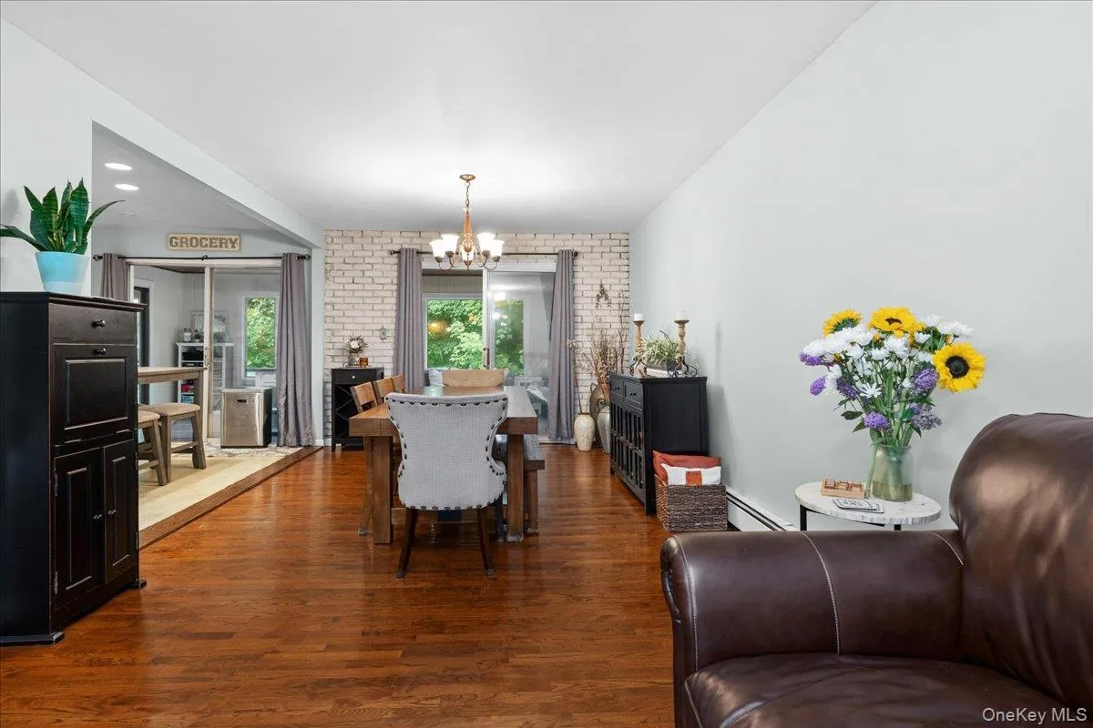 30 Laura Road, Monroe, NY, 3 Bedrooms Bedrooms, 8 Rooms Rooms,3 BathroomsBathrooms,Residential,For Rent,Laura,0,1040813 30 Laura Road, Monroe, NY, 3 Bedrooms Bedrooms, 8 Rooms Rooms,3 BathroomsBathrooms,Residential,For Rent,Laura,0,1040813