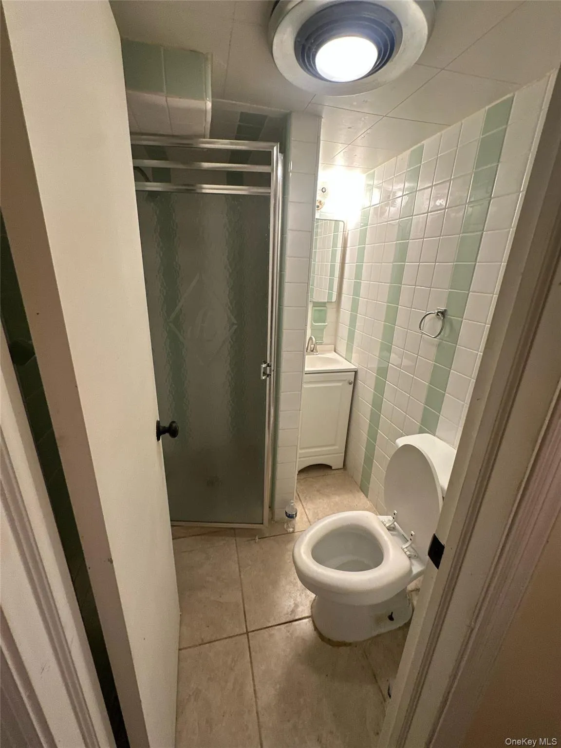 Second full Bath. Second full Bath.